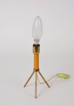 Midcentury Brass and Lacquered Metal Tripod Italian Table Lamp, 1950s