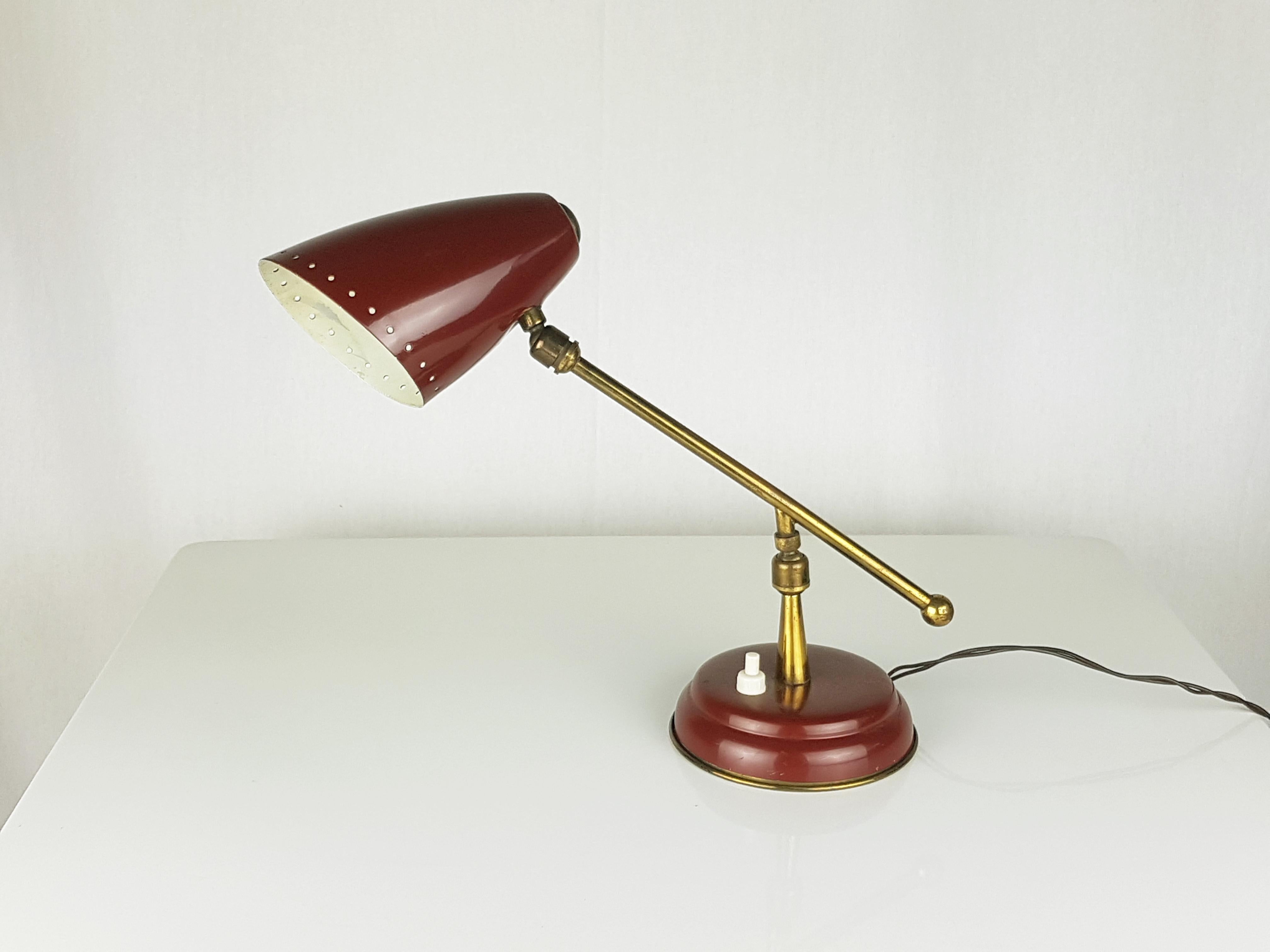 Mid-20th Century Midcentury Brass and Metal Italian Adjustable Table Lamp For Sale