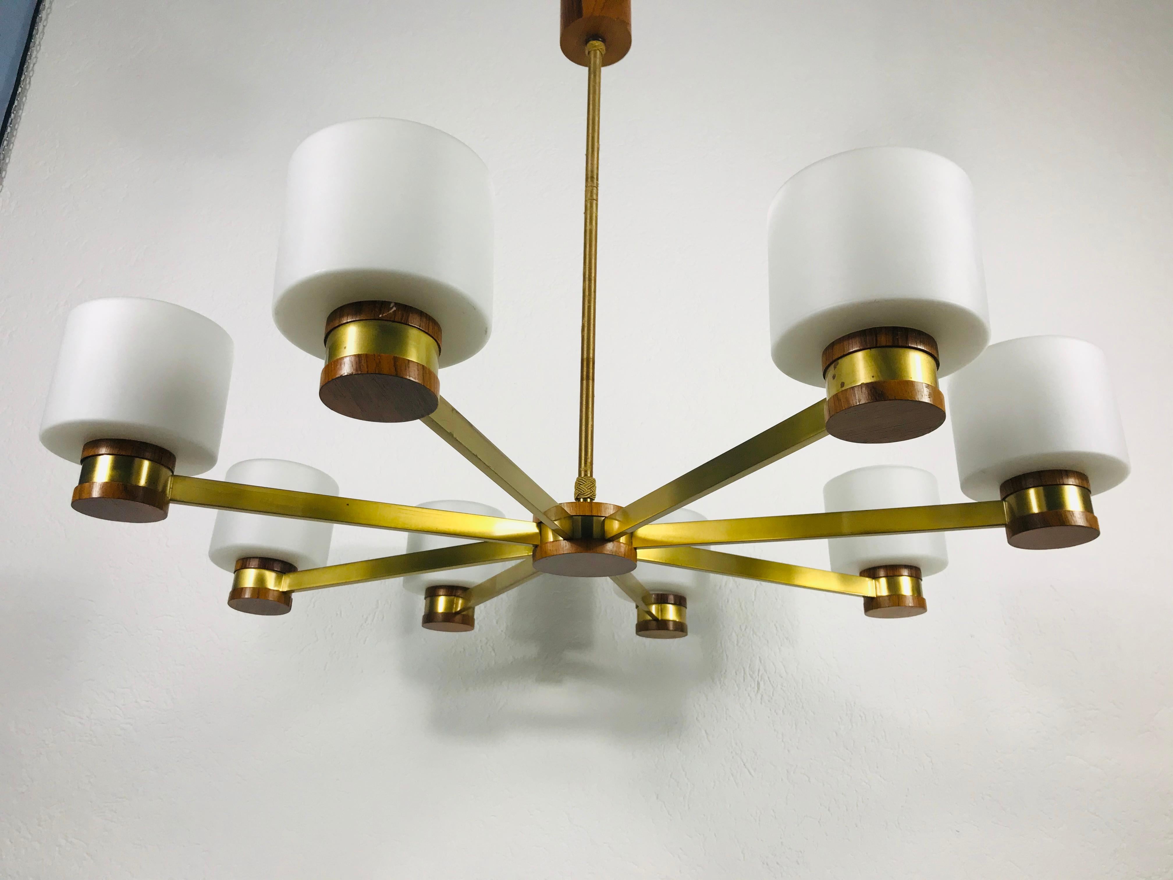 Midcentury Brass and Opaline Glass Chandelier by Kaiser, Germany, 1960s In Good Condition In Hagenbach, DE