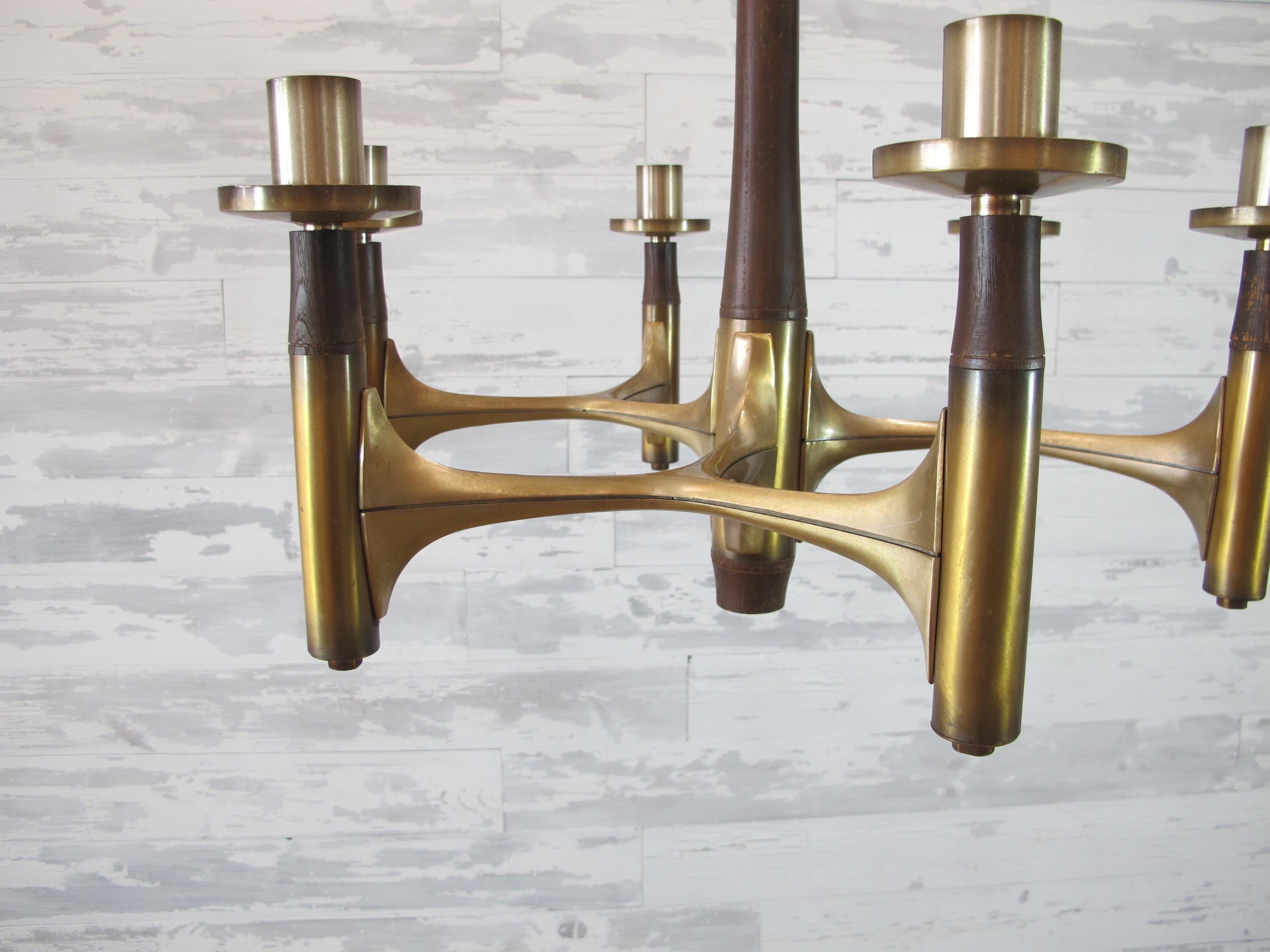 Midcentury Brass and Wood Chandelier 4