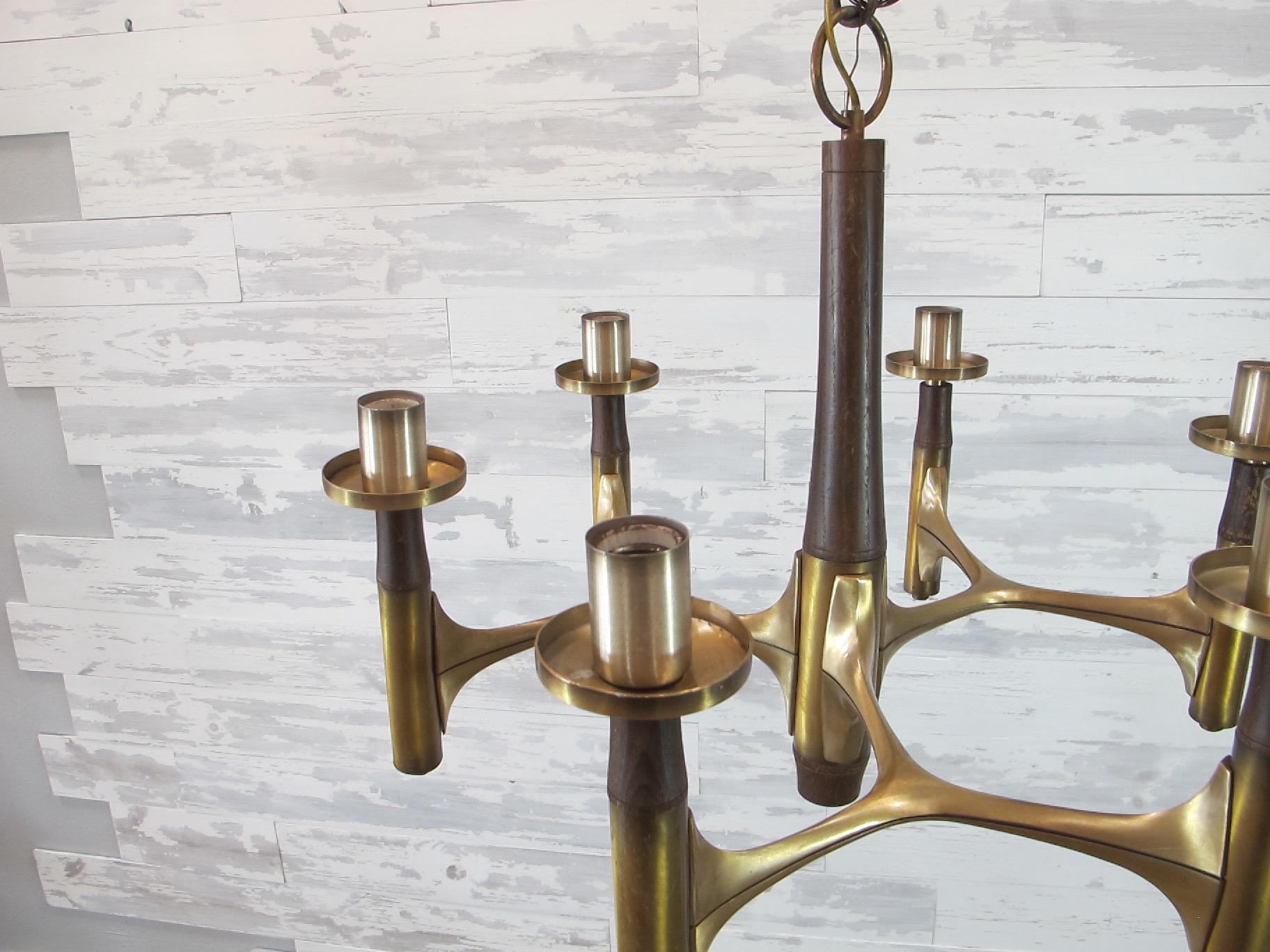 Midcentury Brass and Wood Chandelier 6