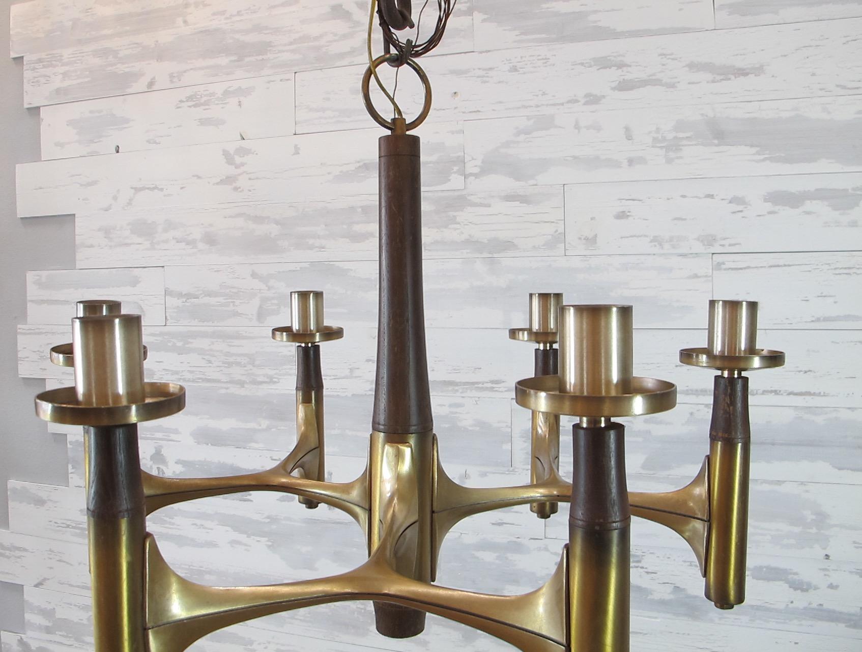 Midcentury Brass and Wood Chandelier 7