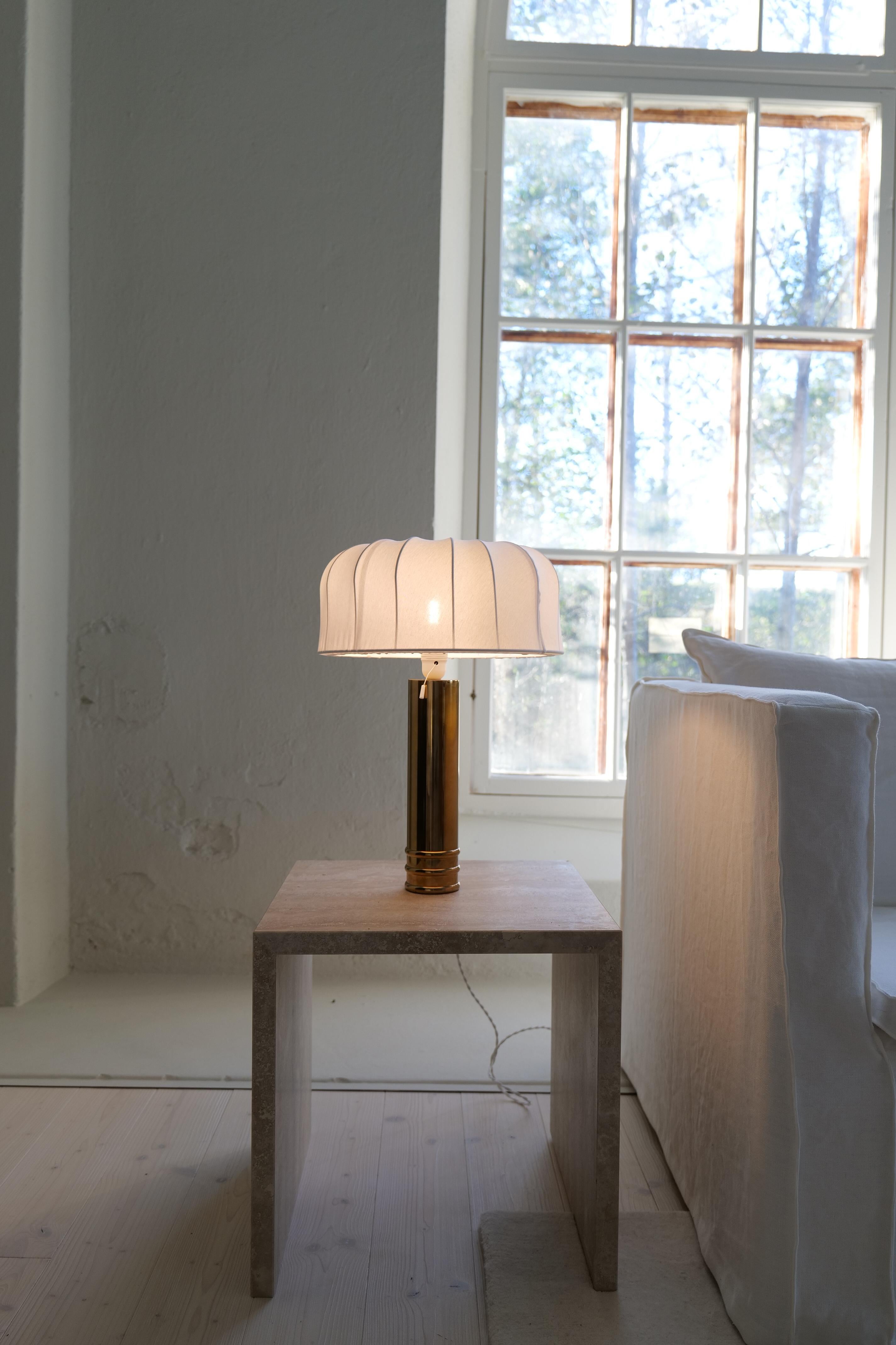 Midcentury Brass Bergboms B-09 Table Lamp, 1960s, Sweden Sueco en venta