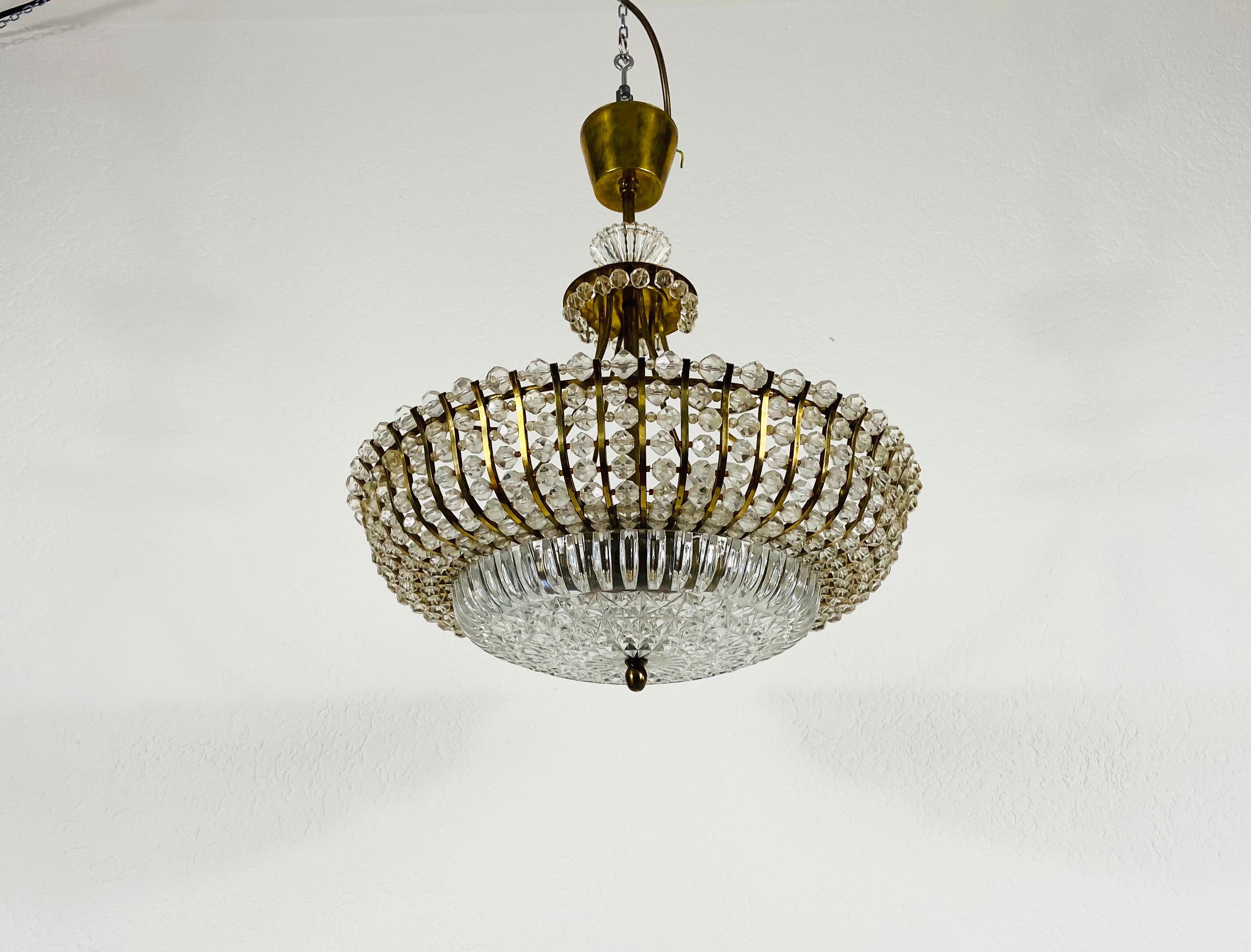 Mid-Century Modern Midcentury Brass Chandelier by Rupert Nikoll, 1960s For Sale