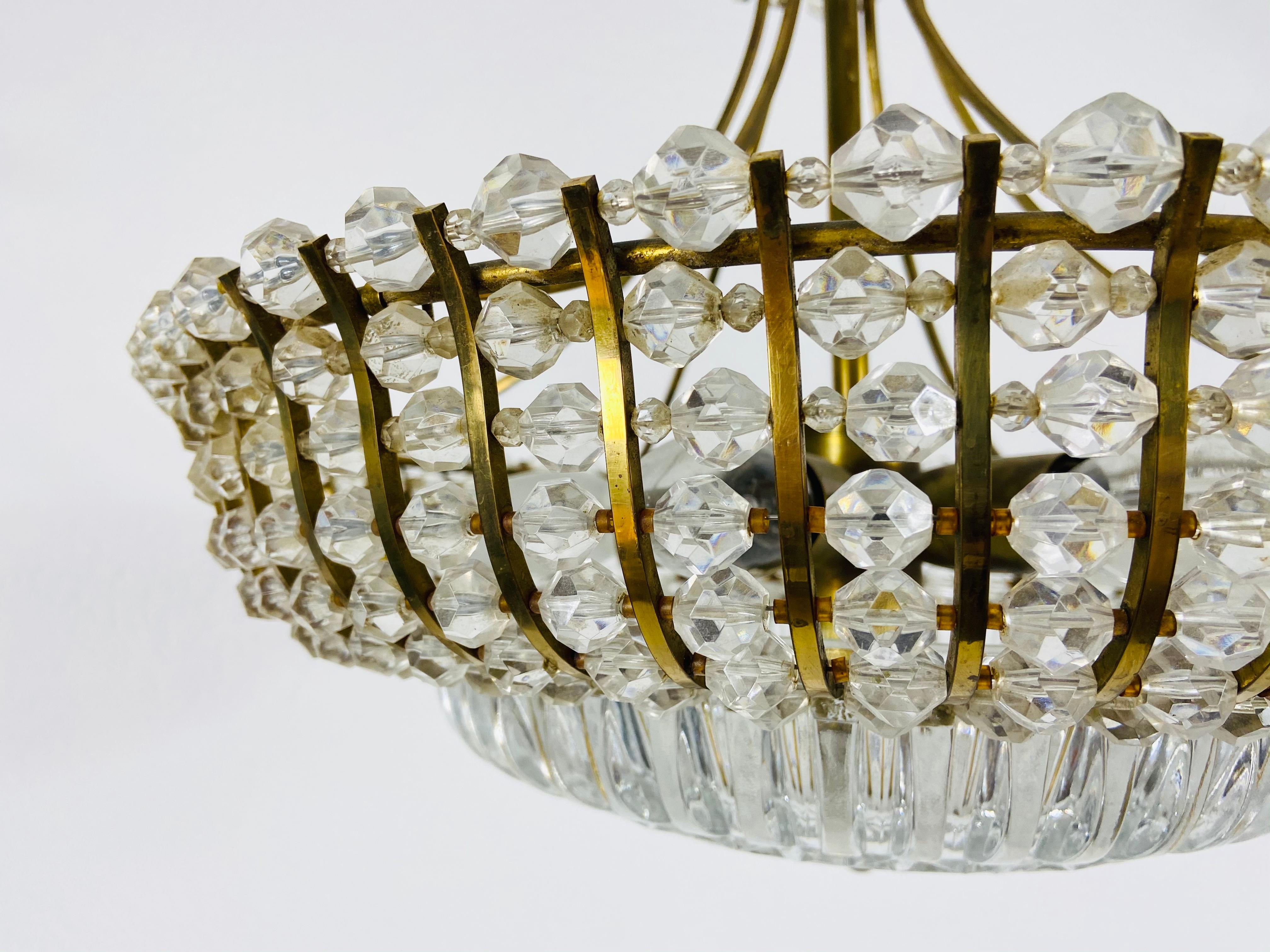 Midcentury Brass Chandelier by Rupert Nikoll, 1960s For Sale 1