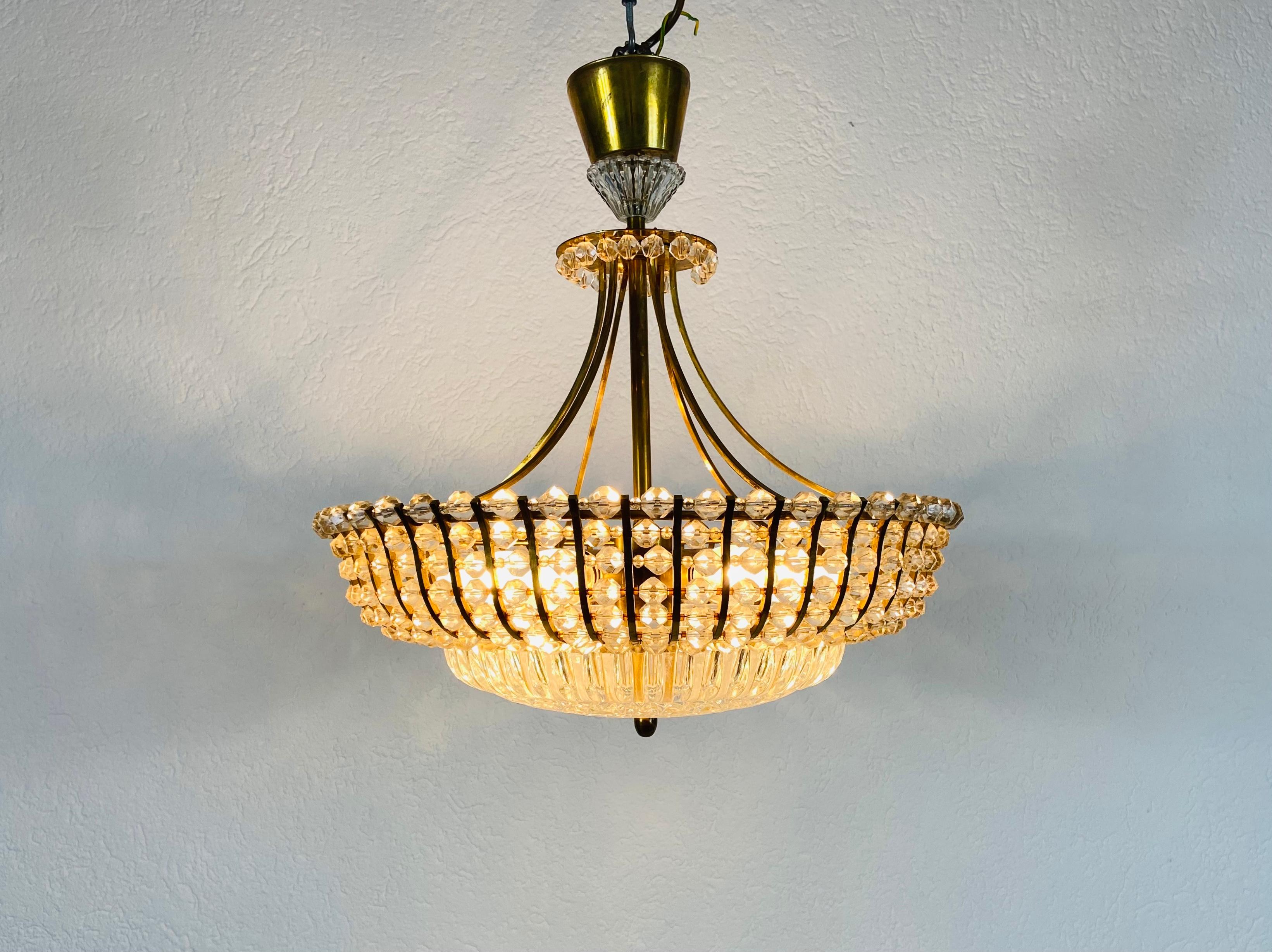 Midcentury Brass Chandelier by Rupert Nikoll, 1960s For Sale 2