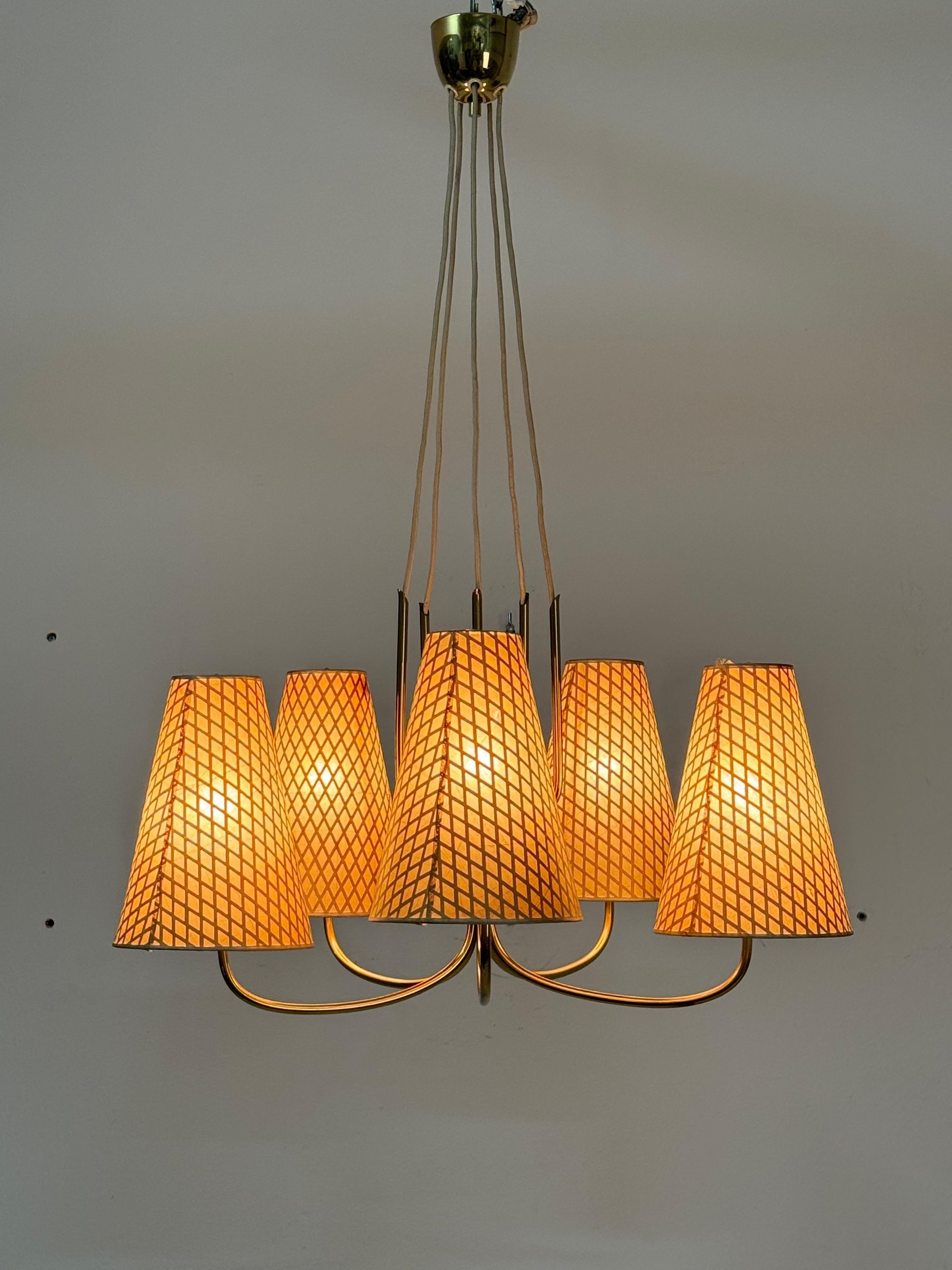 Lampadario in ottone del Medioevo di Rupert Nikoll in vendita 8