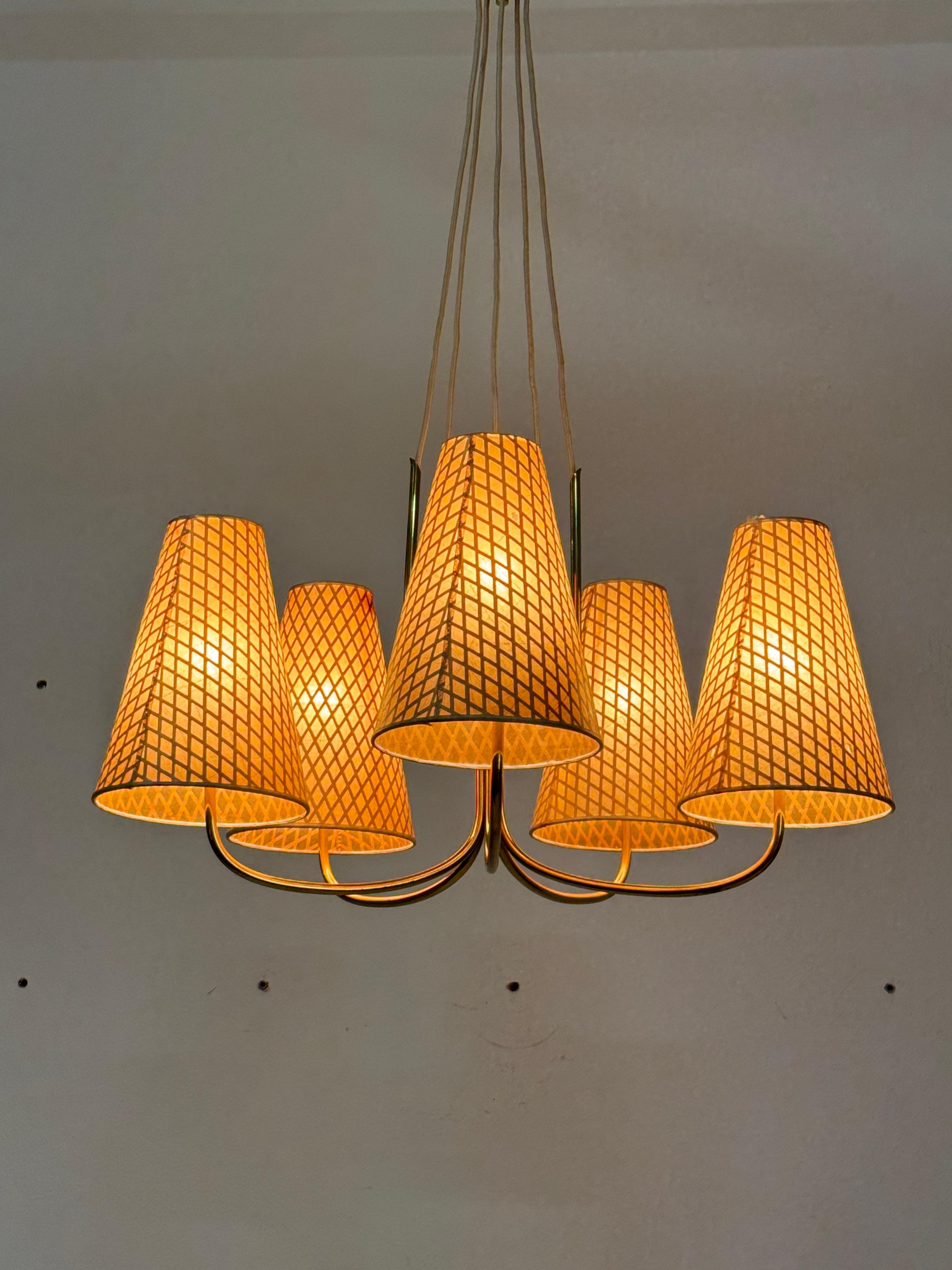 Lampadario in ottone del Medioevo di Rupert Nikoll in vendita 9