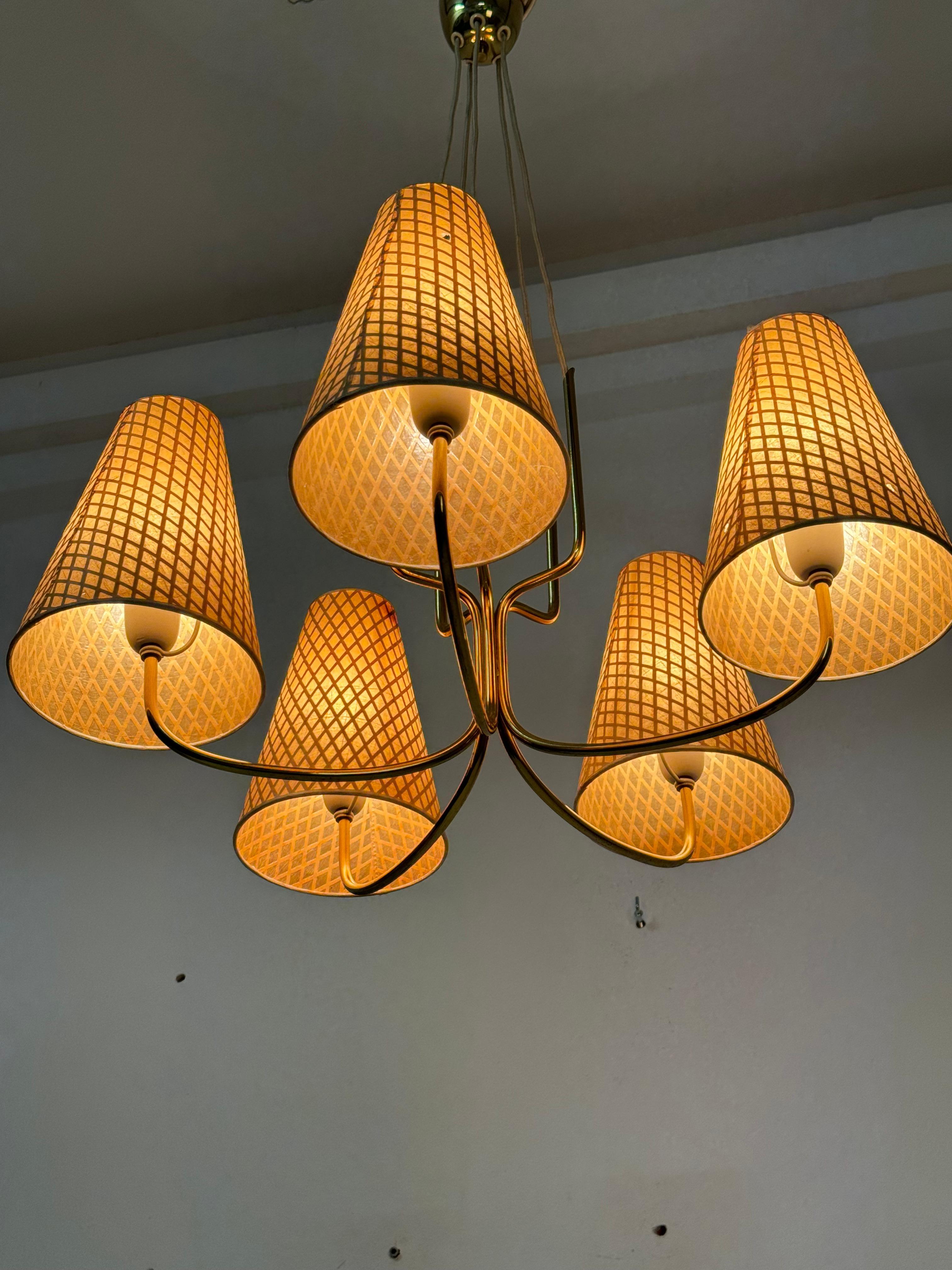 Lampadario in ottone del Medioevo di Rupert Nikoll in vendita 10