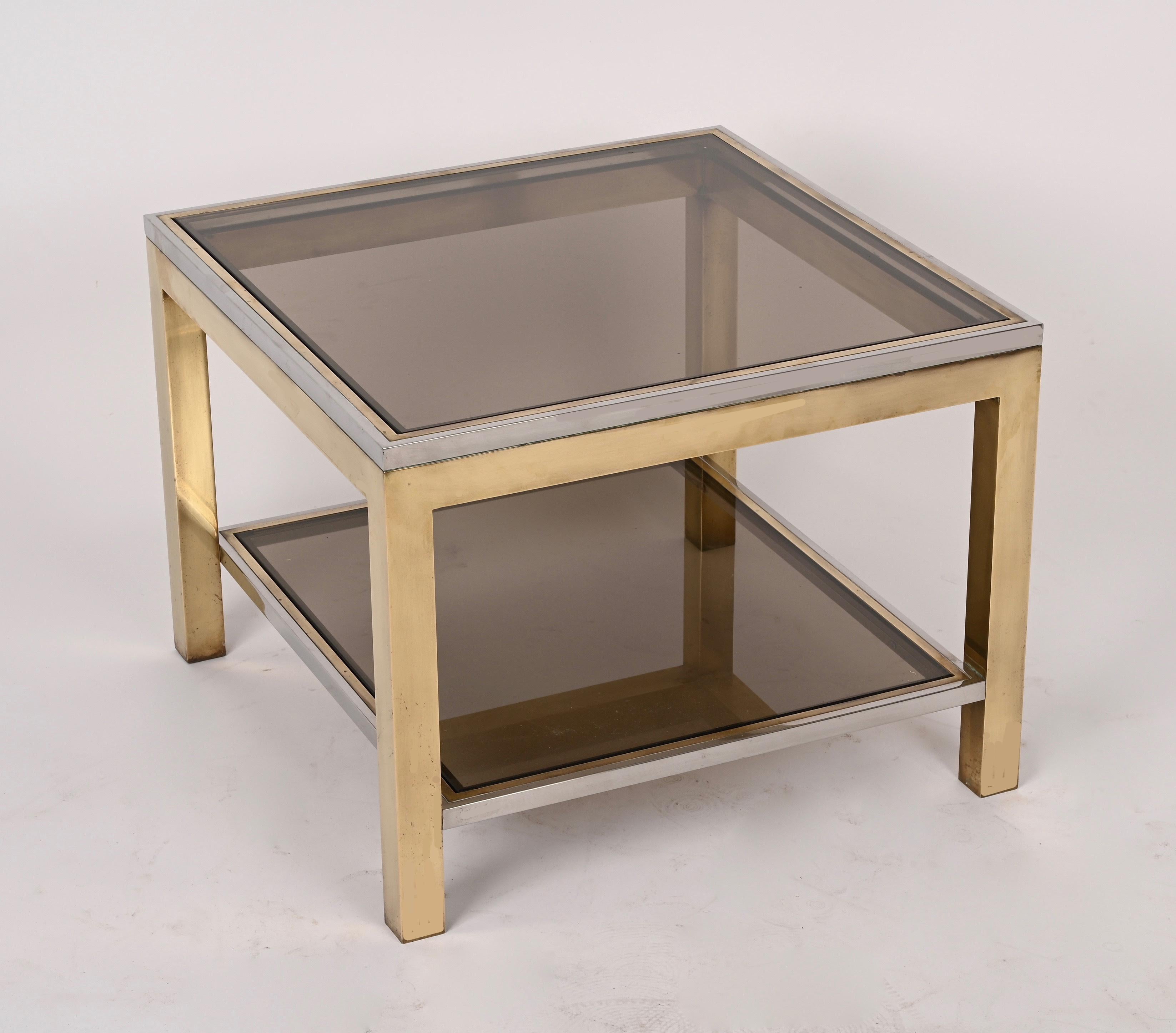 Laiton Table basse italienne du milieu du siècle dernier en laiton, chrome et verre d'après Romeo Rega, 1970 en vente