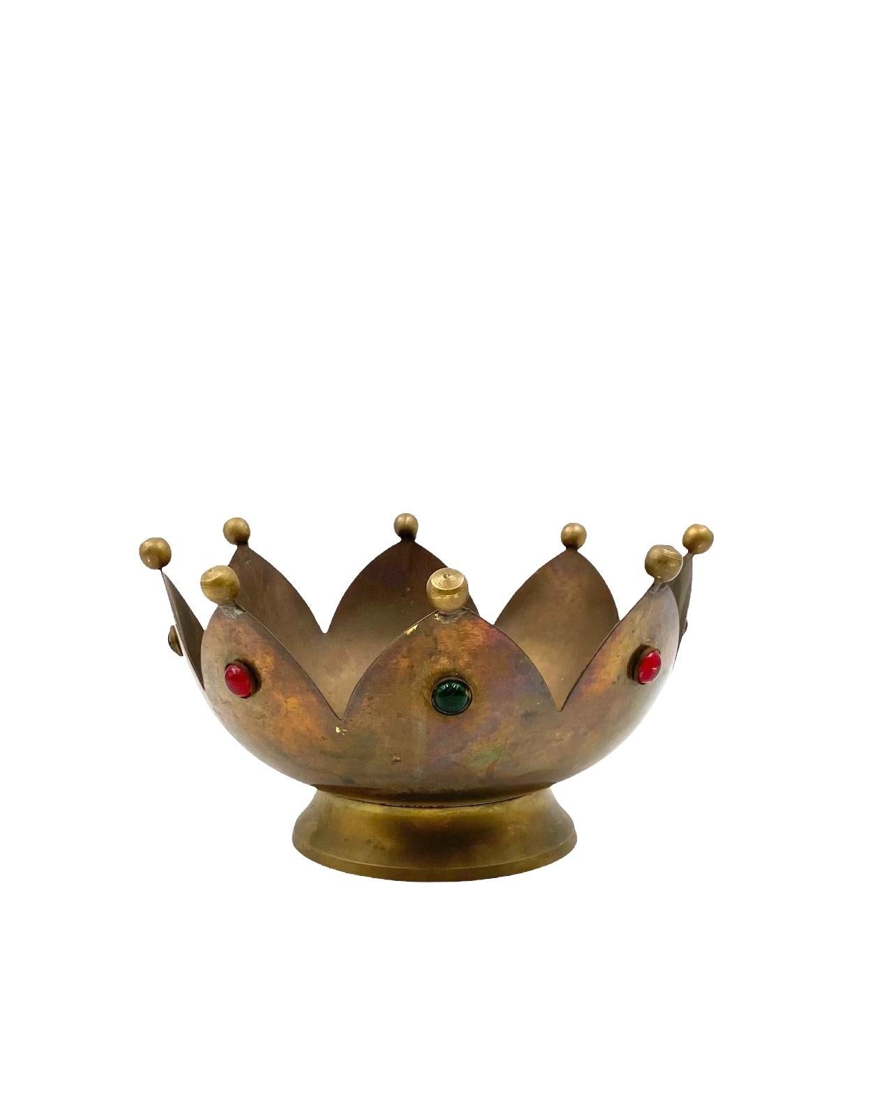 Midcentury brass crown shaped ashtray / vide poche, France 1960s 2