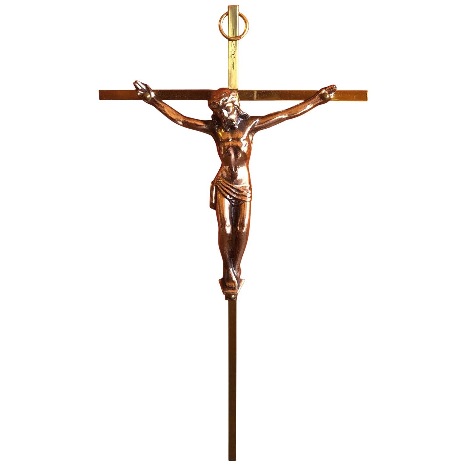Messing-Kreuzfix mit Kupfer Jesus aus der Mitte des Jahrhunderts