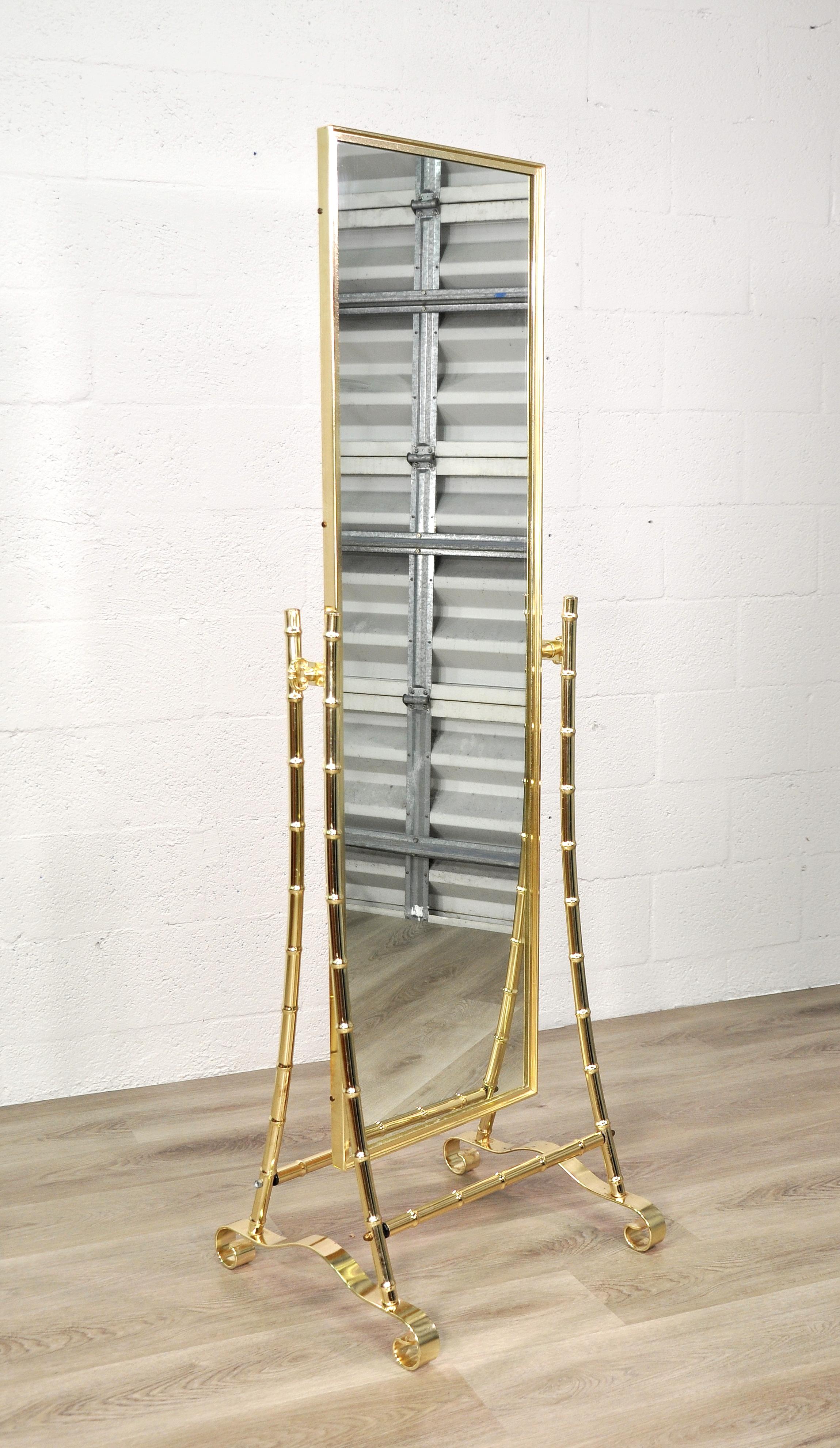 Midcentury Brass Faux Bamboo Full Length Floor Mirror In Good Condition For Sale In Miami, FL