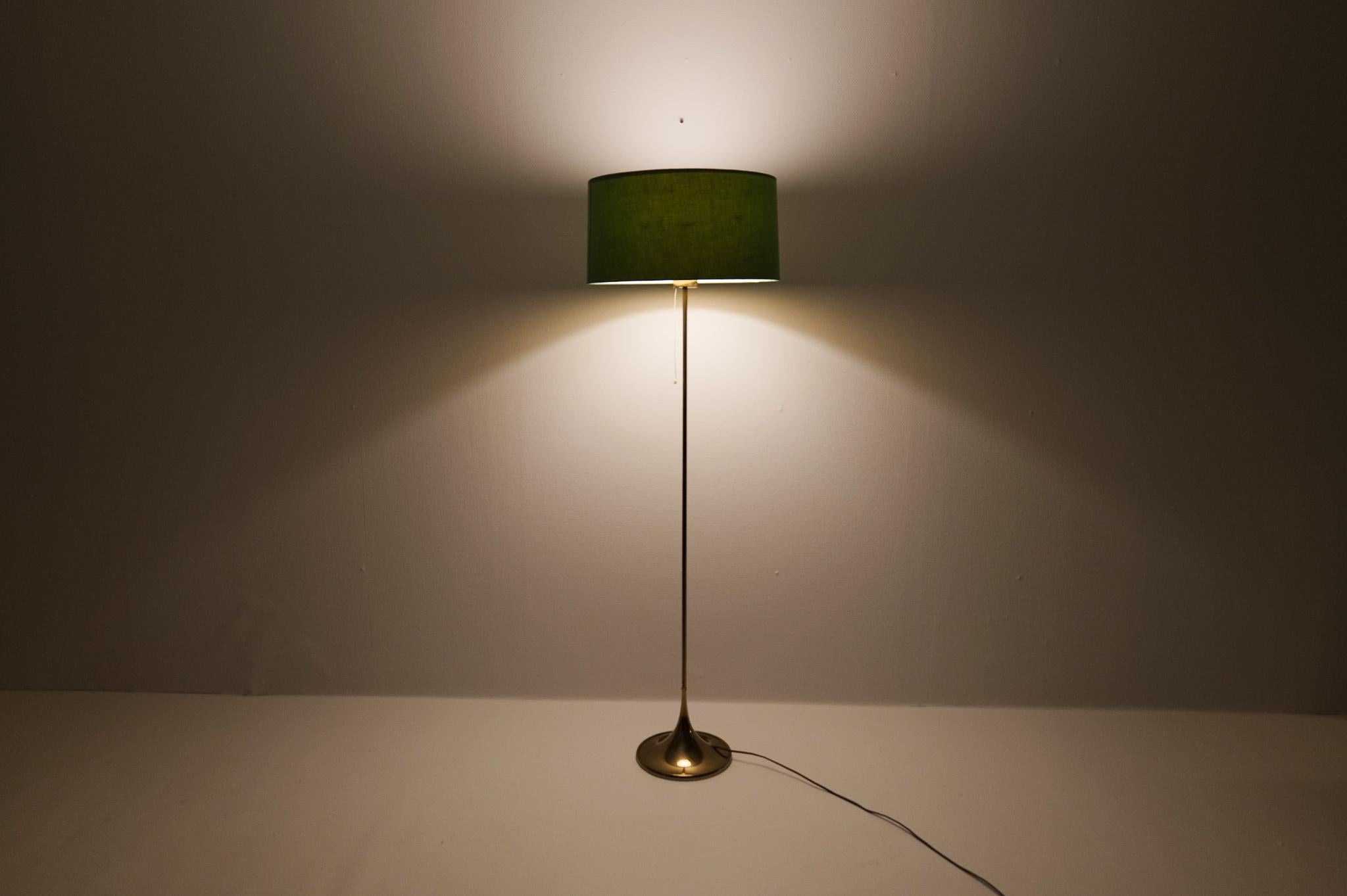 Midcentury Brass Floor Lamp Bergboms G-024, Sweden, 1960s For Sale 4