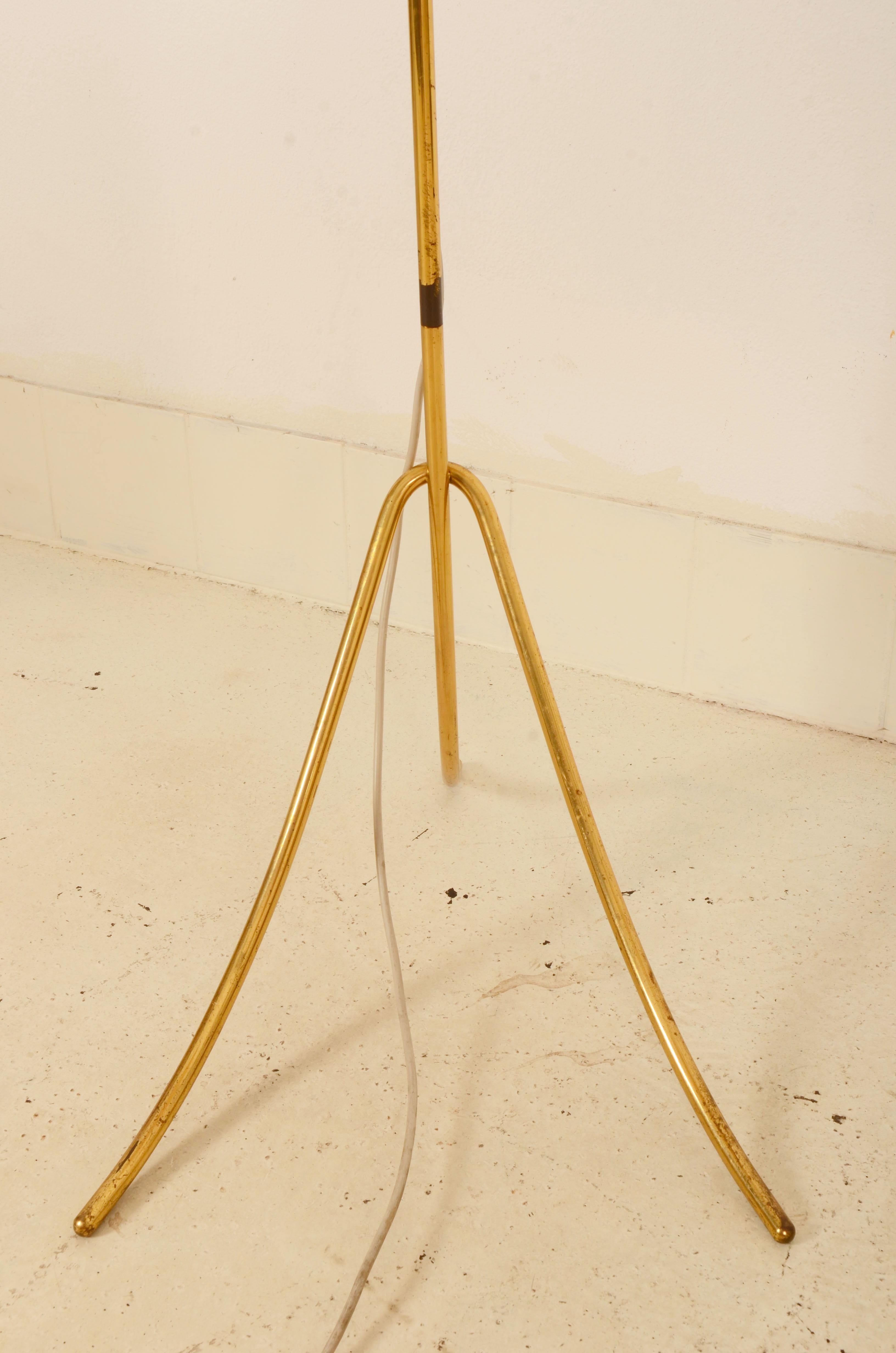 Midcentury Brass Floor Lamp by Rupert Nikoll For Sale 1