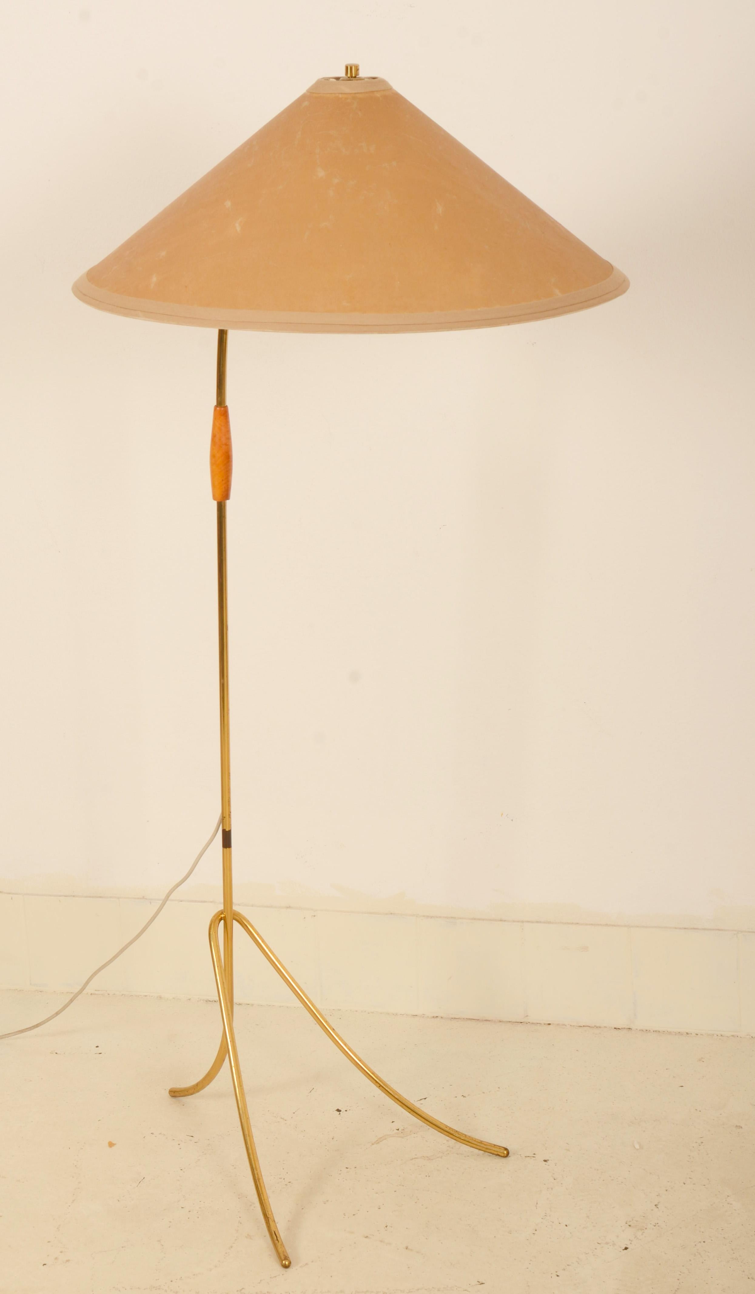 Midcentury Brass Floor Lamp by Rupert Nikoll For Sale 3