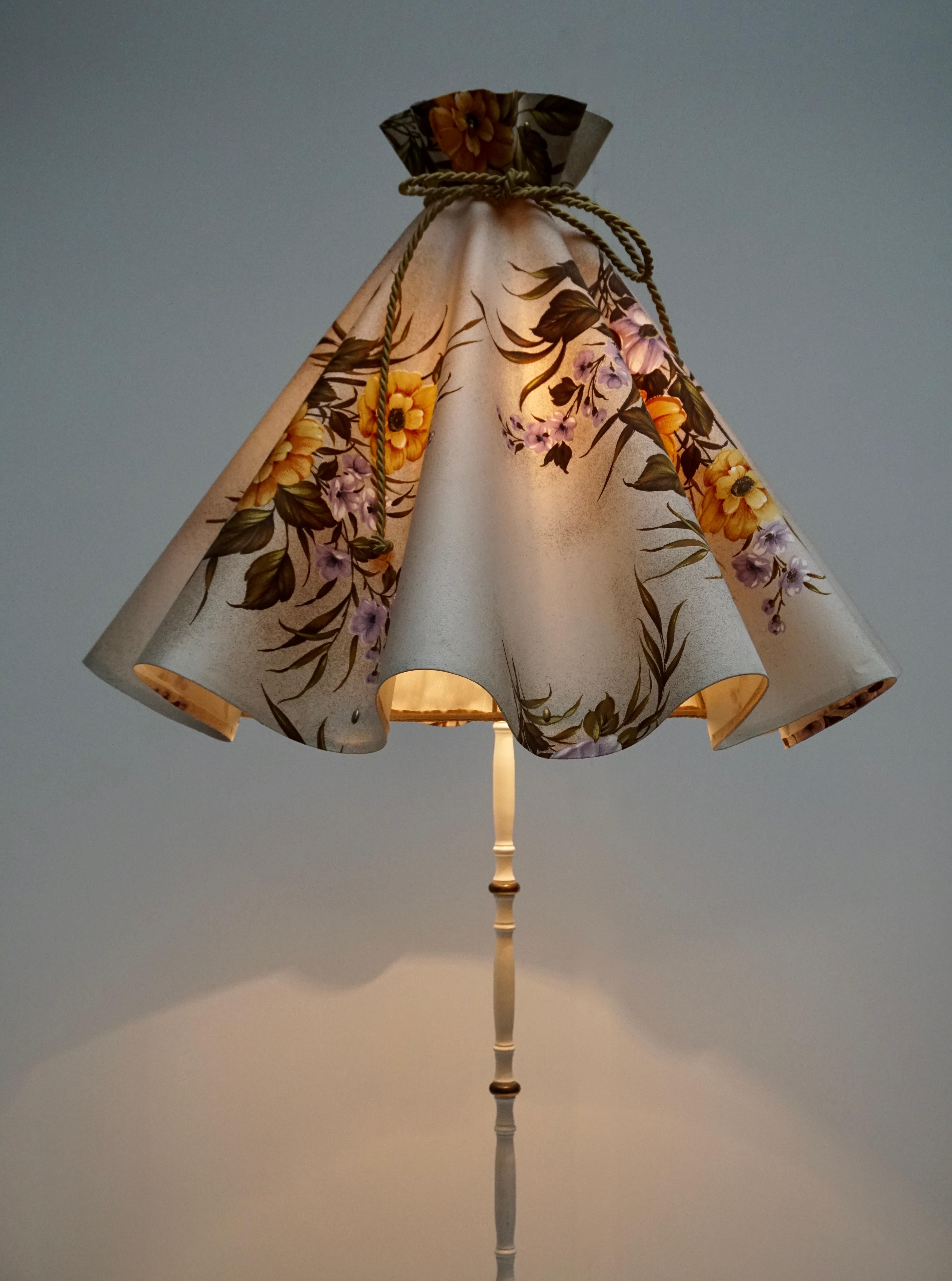 Midcentury Brass Floor Lamp, Flower Shade, Italy For Sale 1