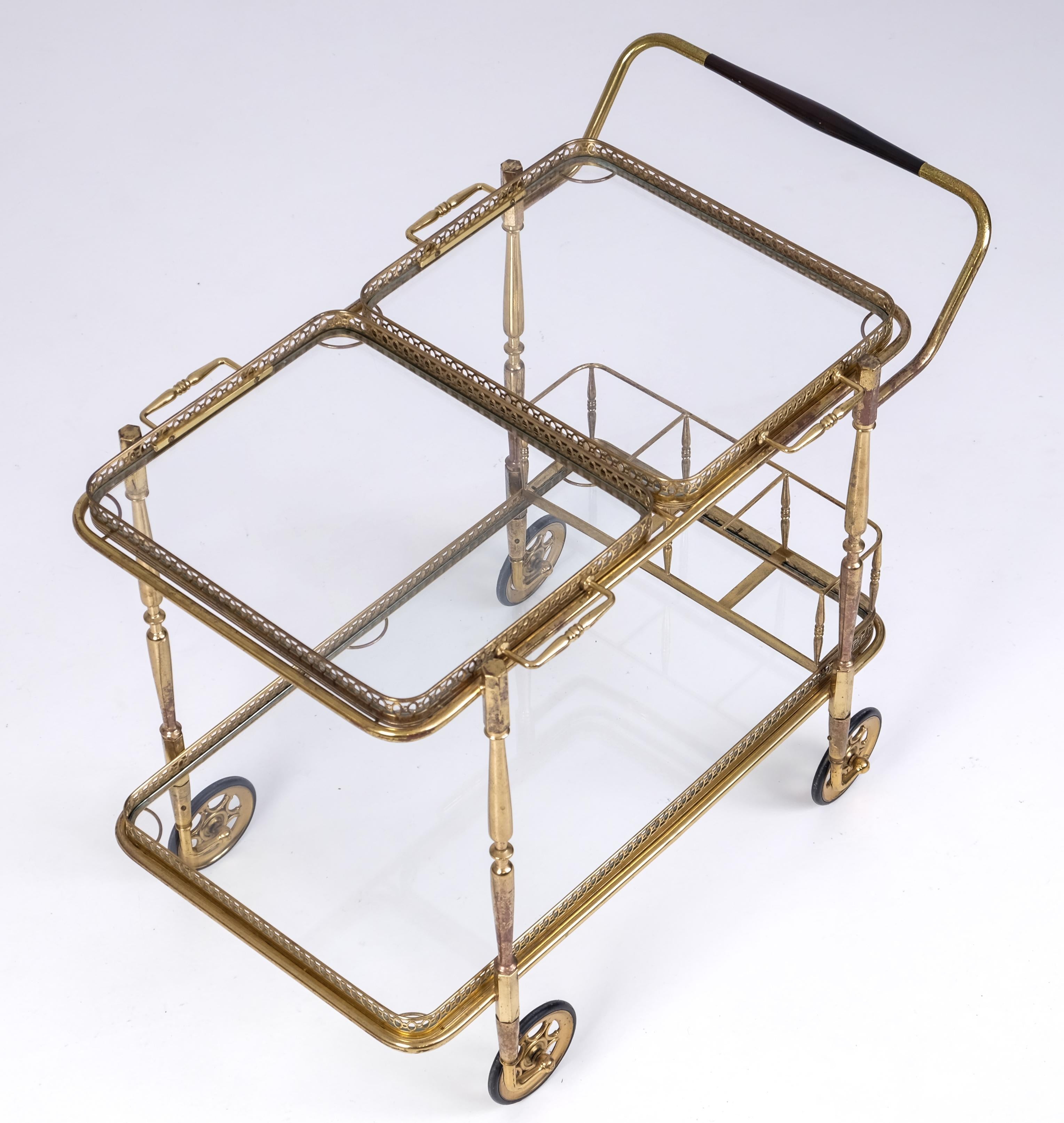 Midcentury Brass & Glass Bar Cart, 1960s In Good Condition For Sale In Stockholm, SE