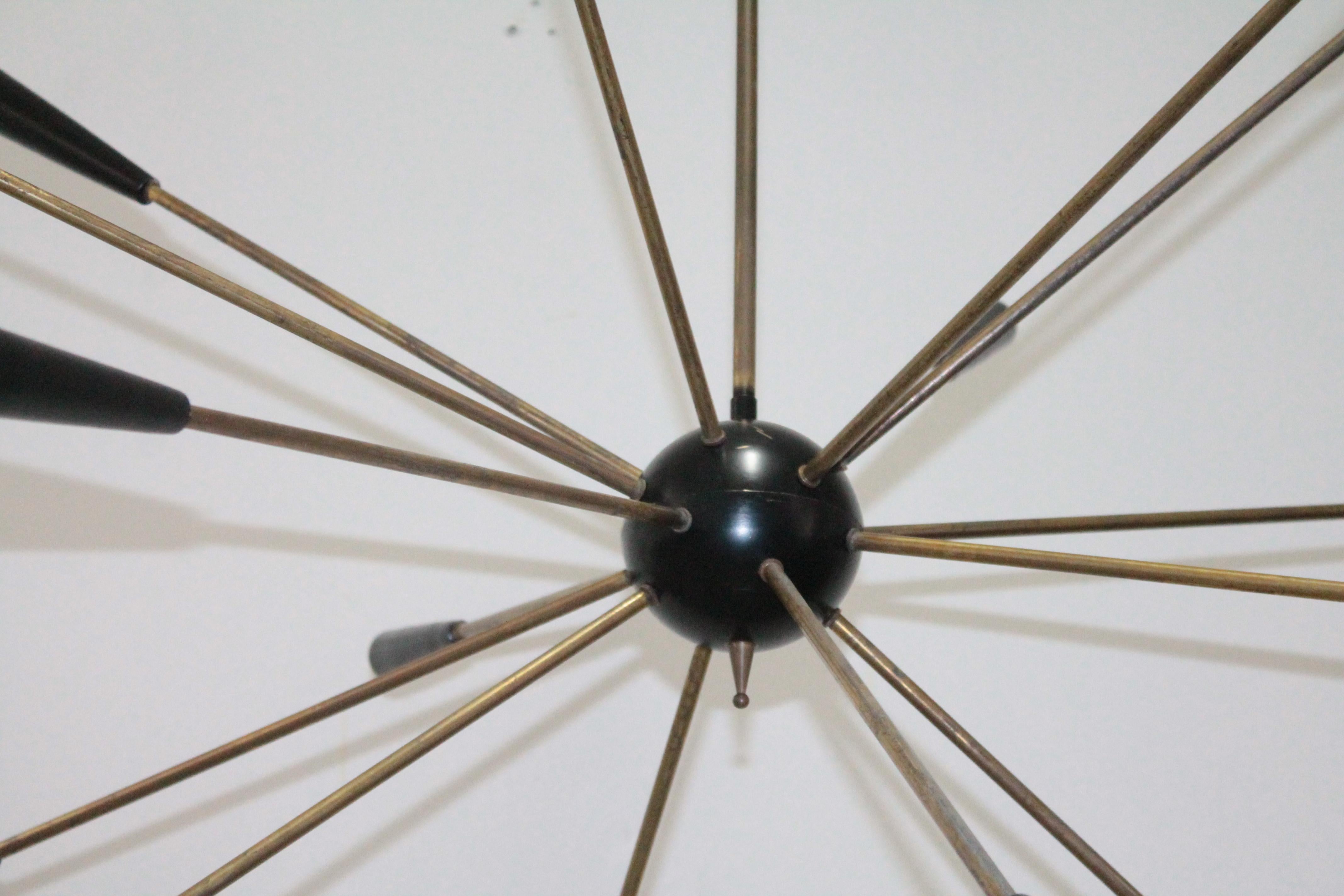 Sputnik Ceiling lamp 1950s Italian manufacturing in the style of Stilnovo.
Original vintage condition, signs of use and scratches.
Working condition, socket type ed14 max 40w for bulb.