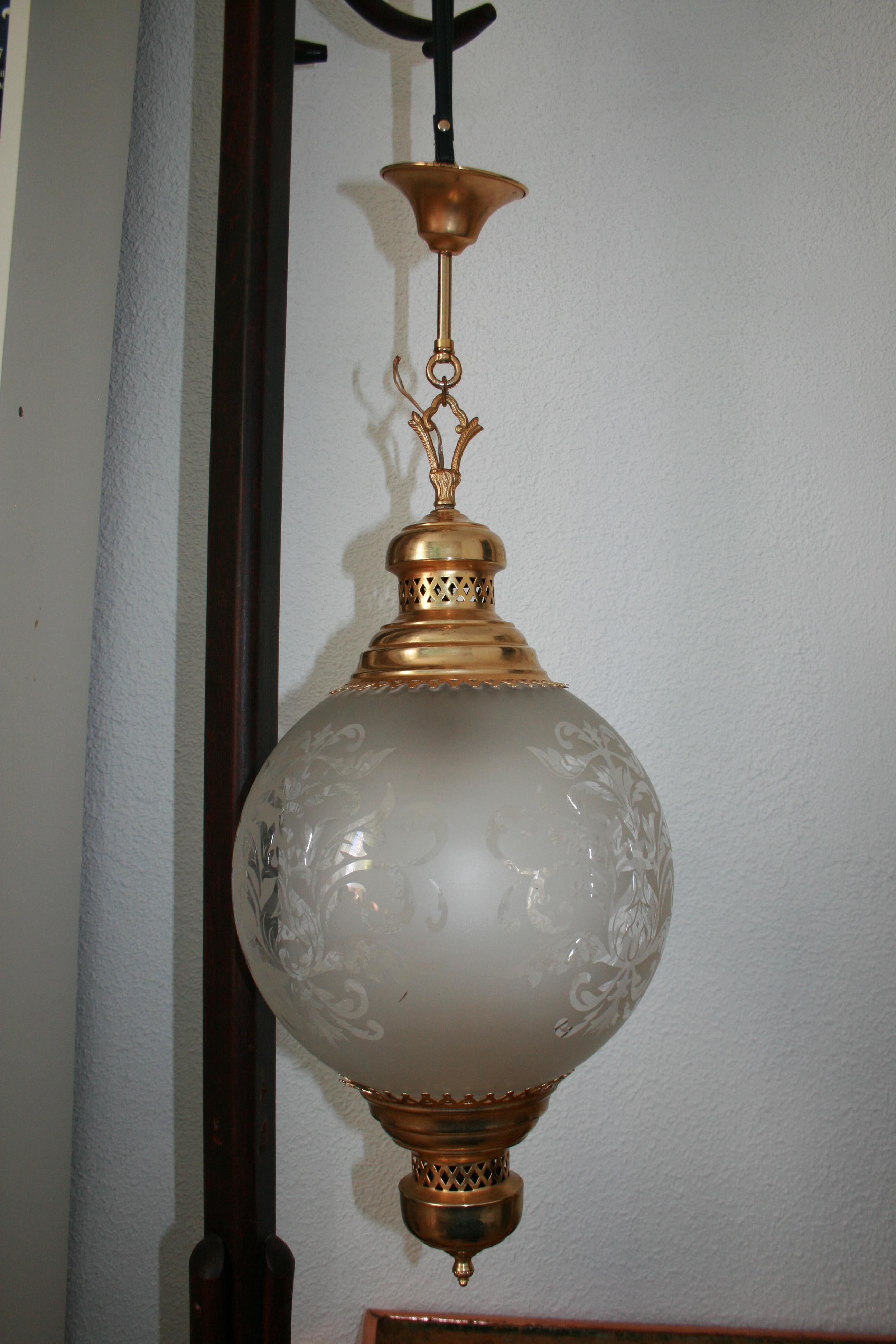 Midcentury Brass Lantern and Engraved Crystal Globe, Italy, 1950s 14