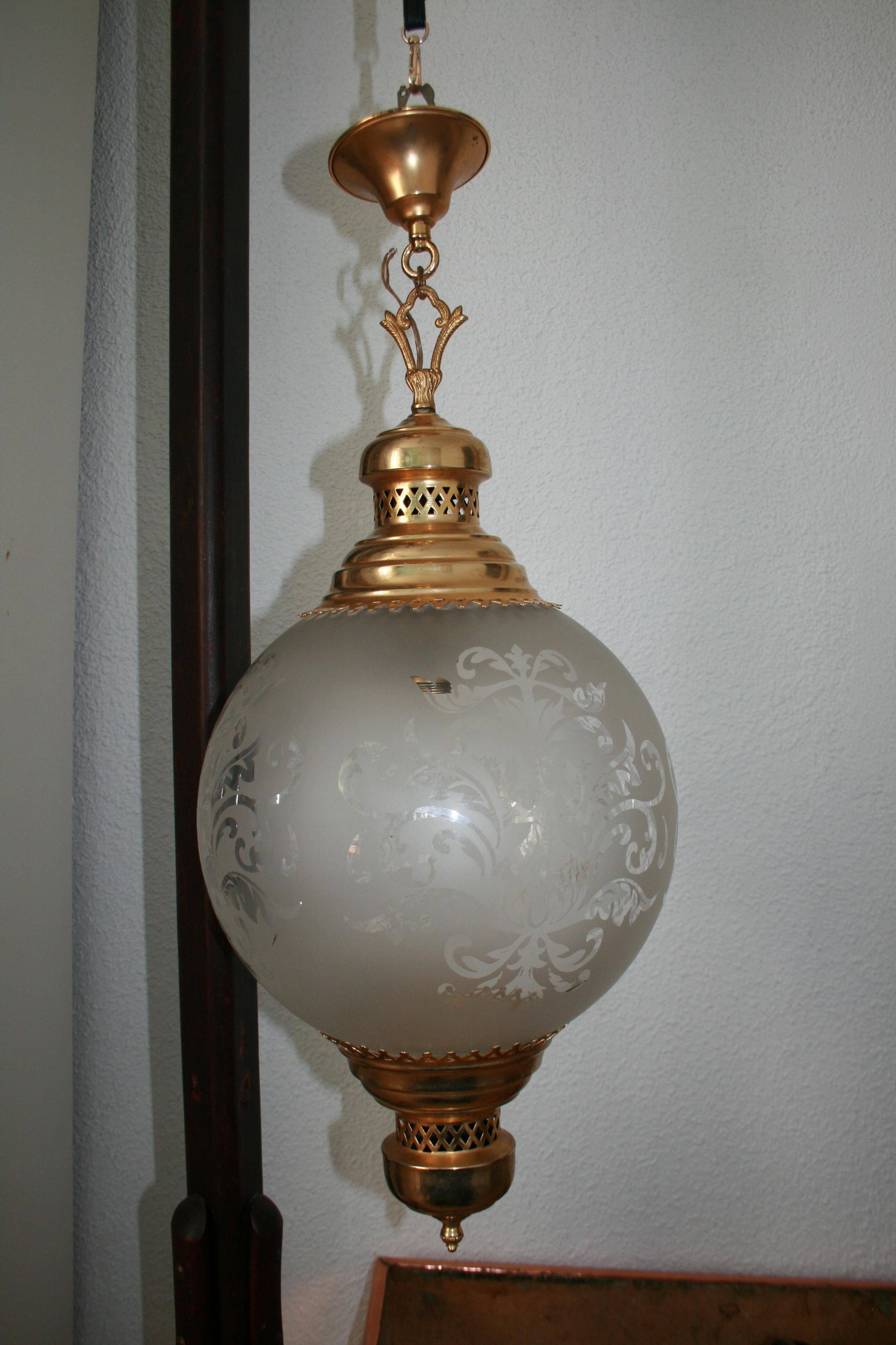 Midcentury Brass Lantern and Engraved Crystal Globe, Italy, 1950s 8