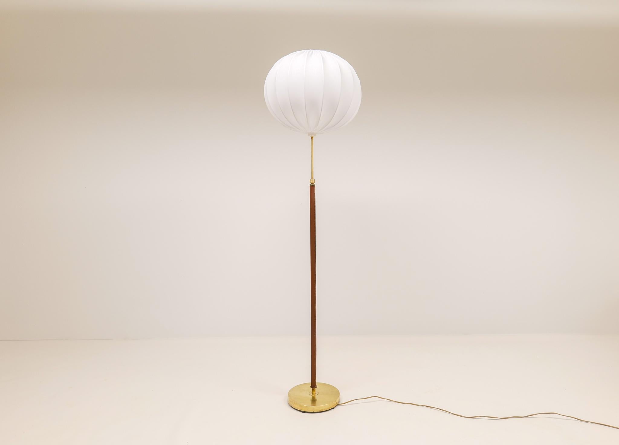 Swedish Mid-Century Brass Leather Floor Lamp Falkenbergs Belysning, Sweden, 1960s