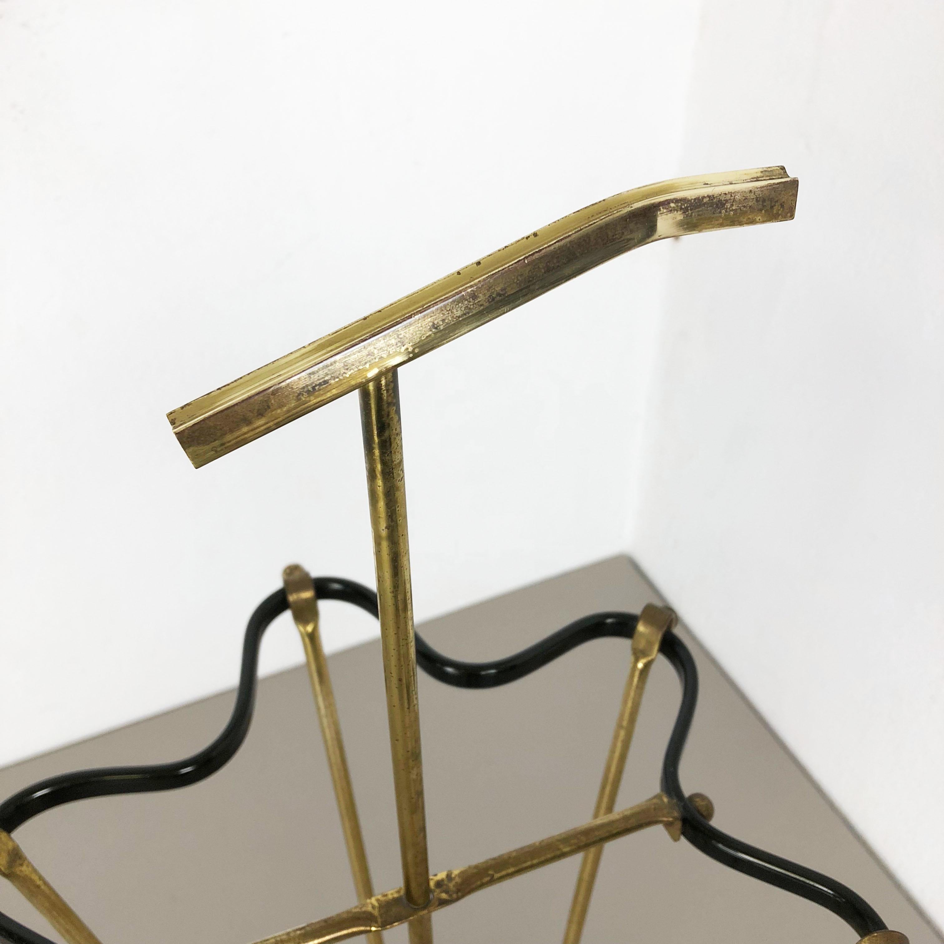 Midcentury Brass Mategot Style Hollywood Regency Umbrella Stand, France, 1950s For Sale 1