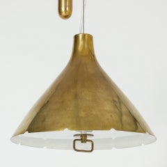 Lampada a sospensione in ottone del Medioevo di Paavo Tynell per Taito Oy, Finlandia, anni '50