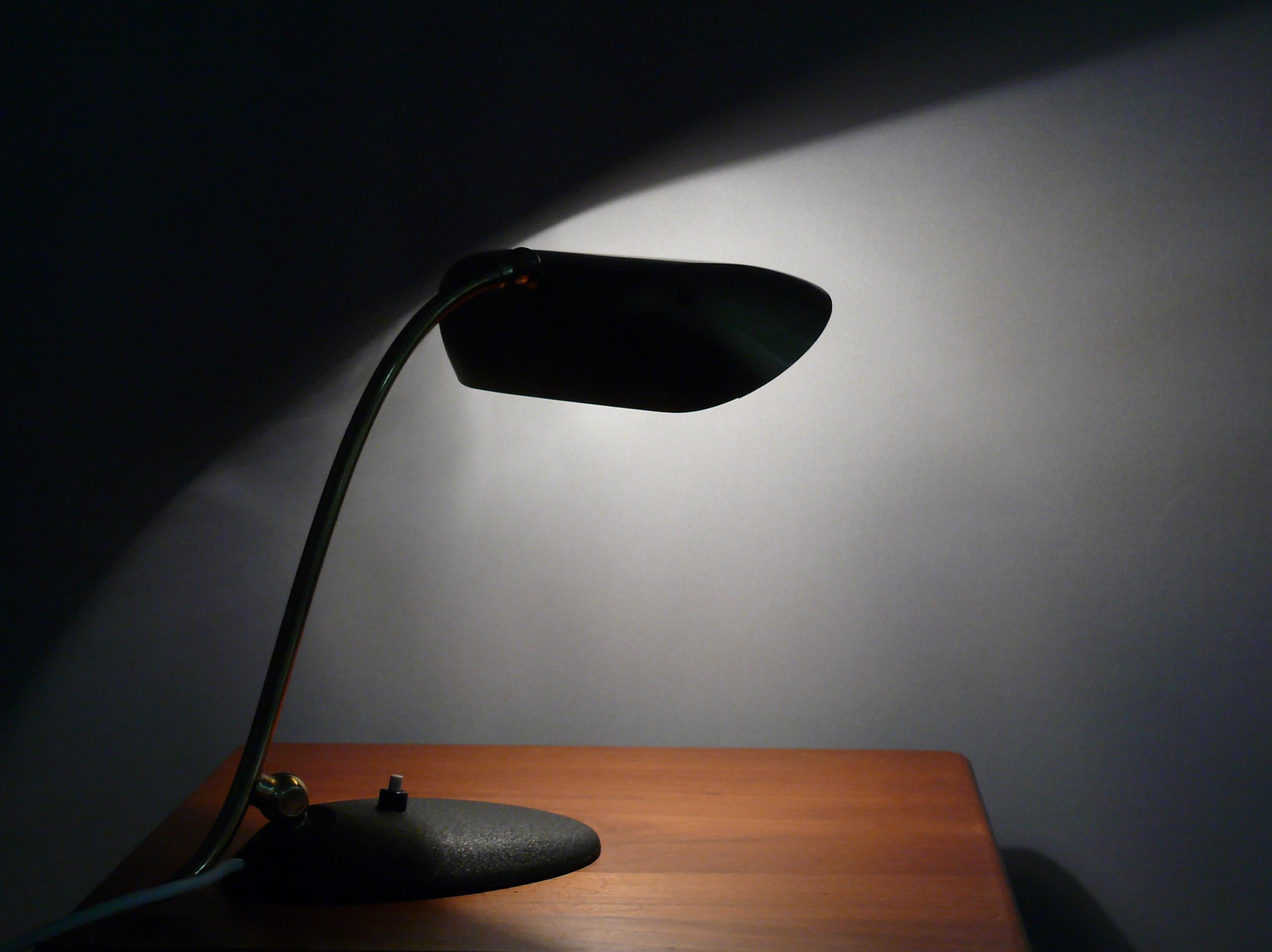 Lampe de piano en laiton du milieu du siècle, Joseph Brumberg, Allemagne, années 1950 en vente 3