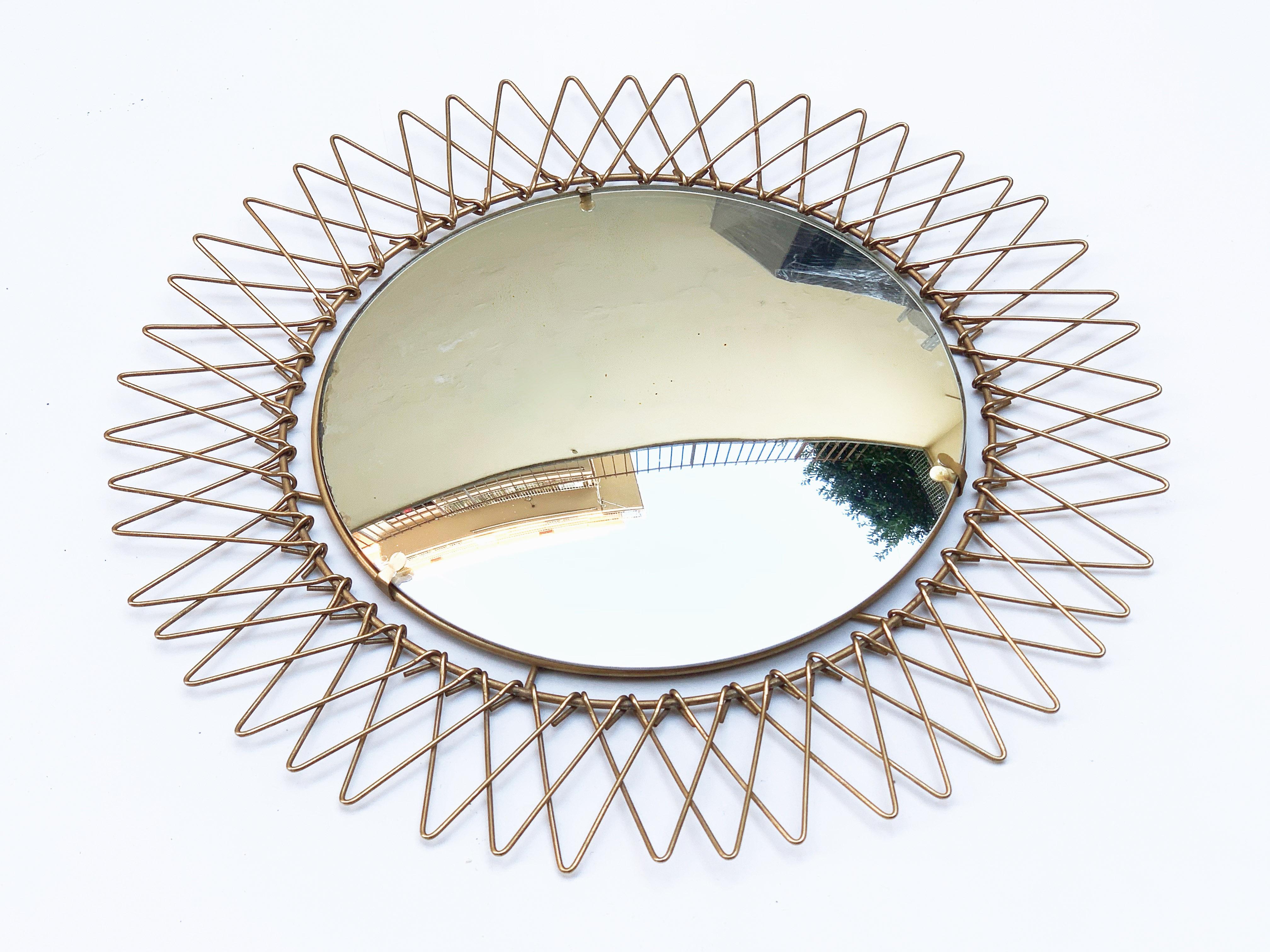Mid-Century Modern Midcentury Brass Round French Sunburst Adjustable Wall Mirror, Late 1970s For Sale