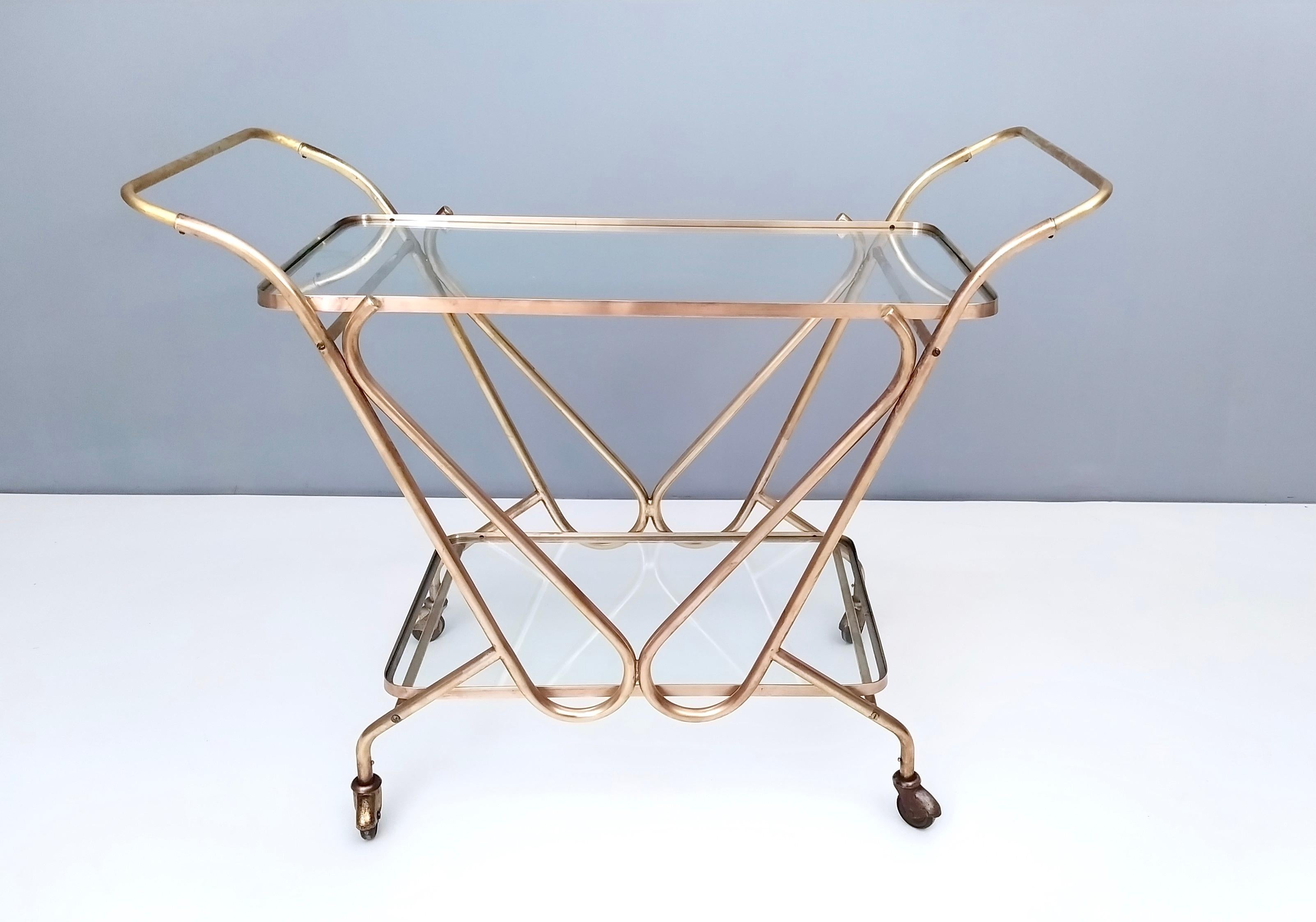 Vintage Brass Serving Cart with Glass Shelves, Italy In Good Condition For Sale In Bresso, Lombardy