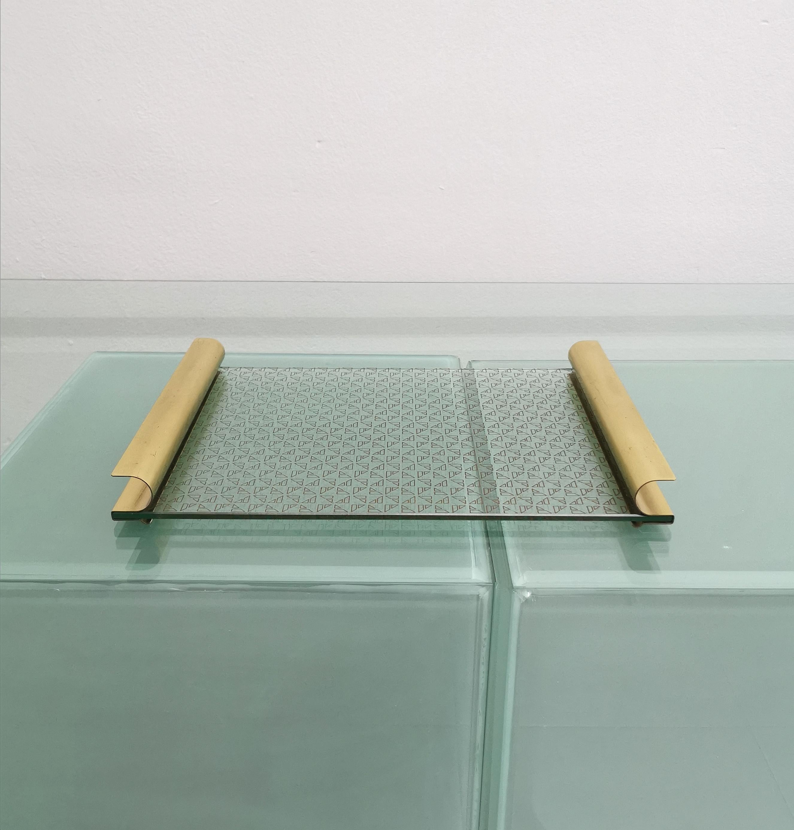 Midcentury Brass Tray Tables Glass Rectangular Italian Design 1970s Set of 2 In Good Condition For Sale In Palermo, IT