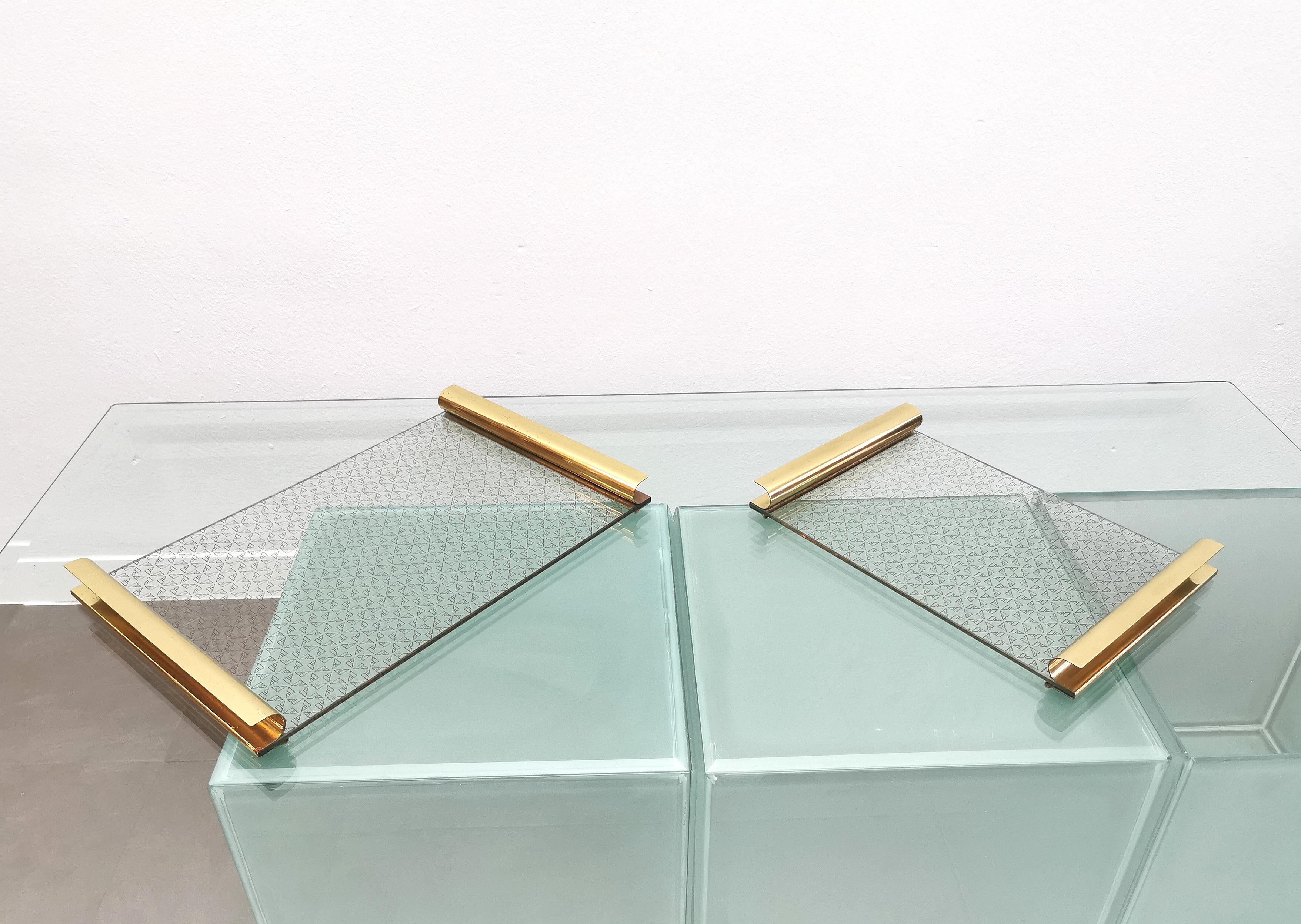 Midcentury Brass Tray Tables Glass Rectangular Italian Design 1970s Set of 2 For Sale 4