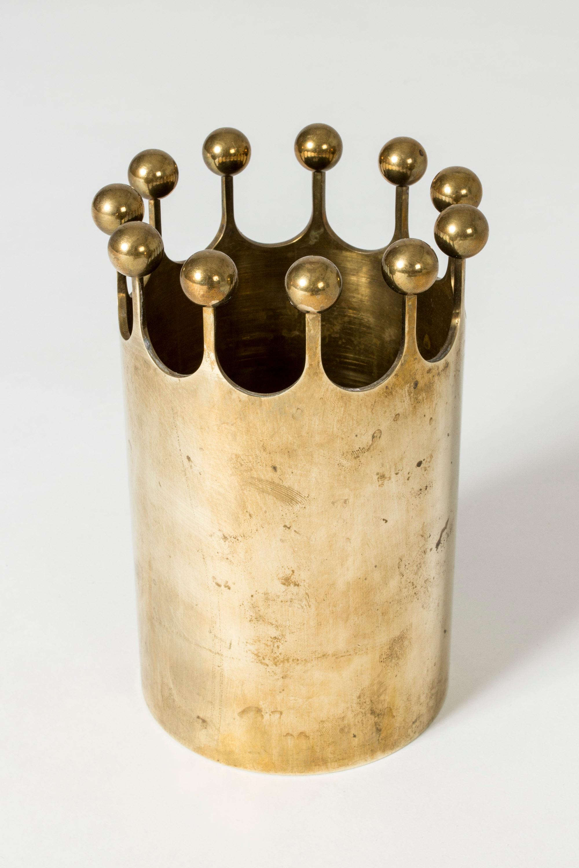 Beautiful brass vase in a crown shape by Pierre Forssell. Fun and luxurious at the same time.