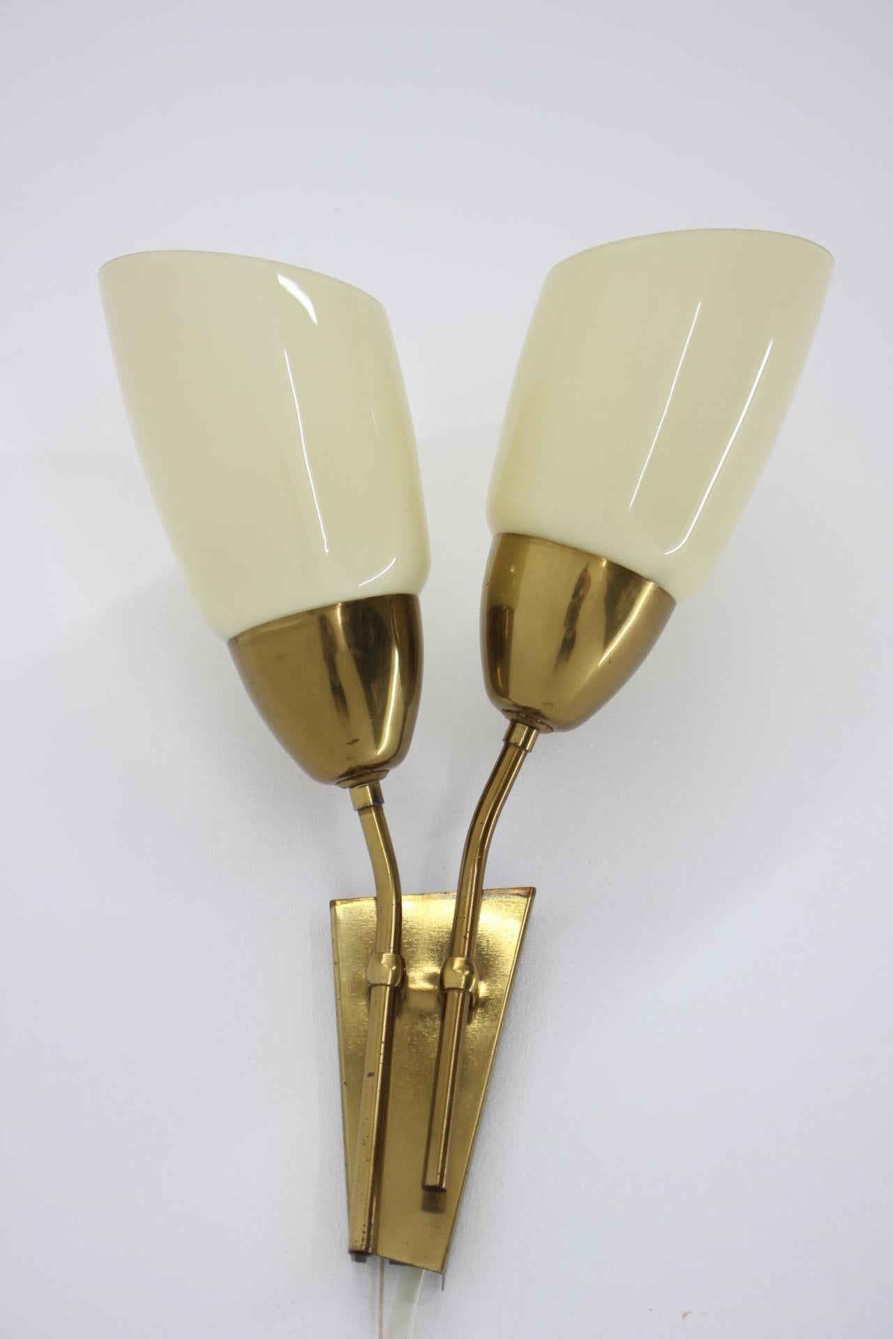 Midcentury Brass Wall Lamp by Kamenicky Senov, 1970s, more pieces available In Good Condition For Sale In Praha, CZ