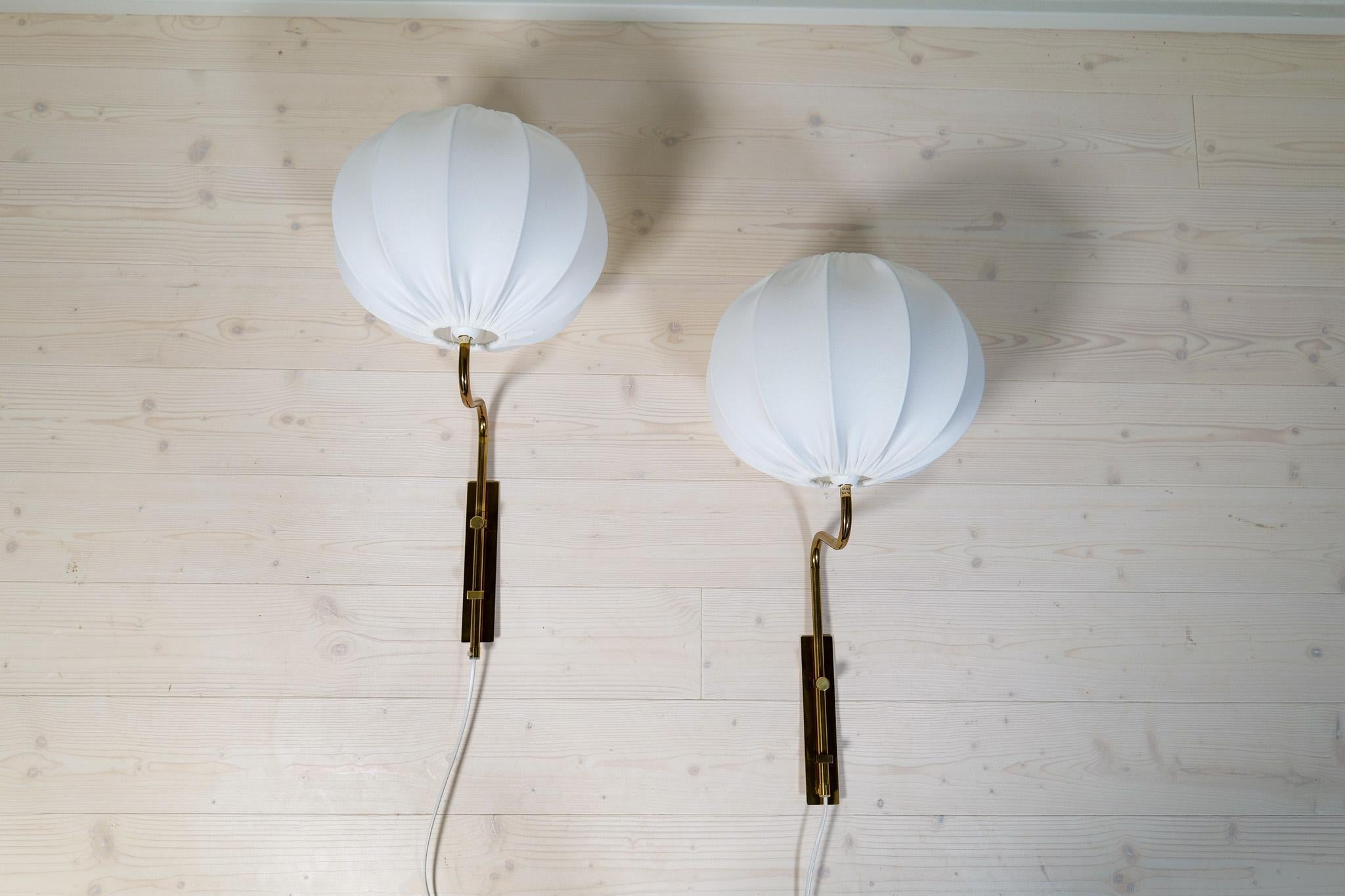 Mid-Century Modern Midcentury Brass Wall Lights Bergboms with Cotton shades, Sweden, 1970s