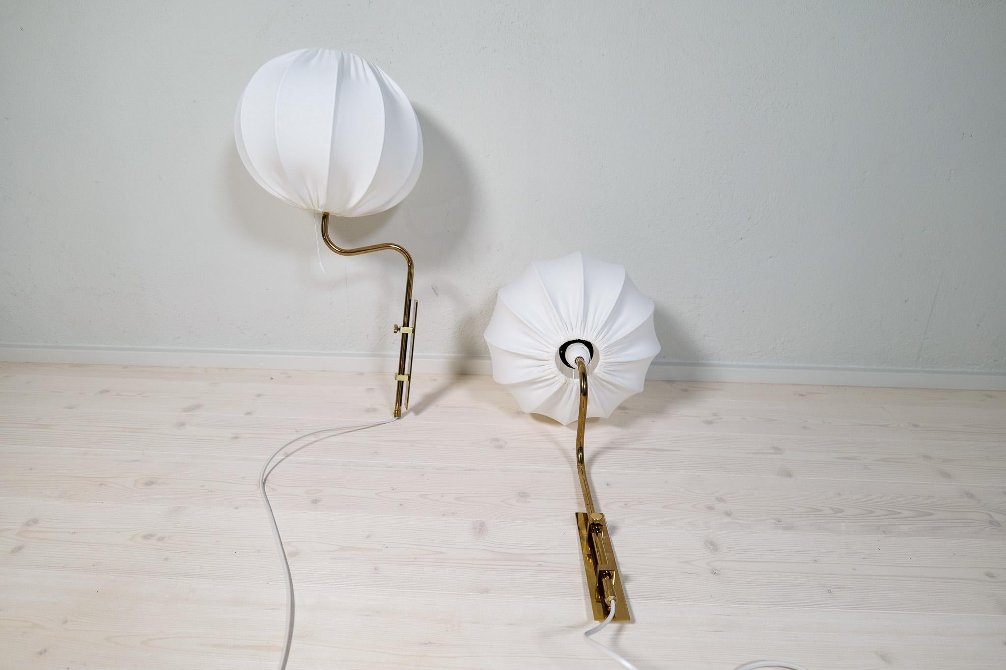 Swedish Midcentury Brass Wall Lights Bergboms with Cotton shades, Sweden, 1970s