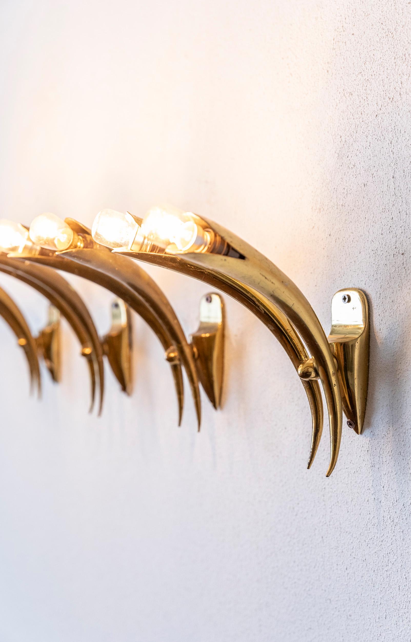 modern wall lighting