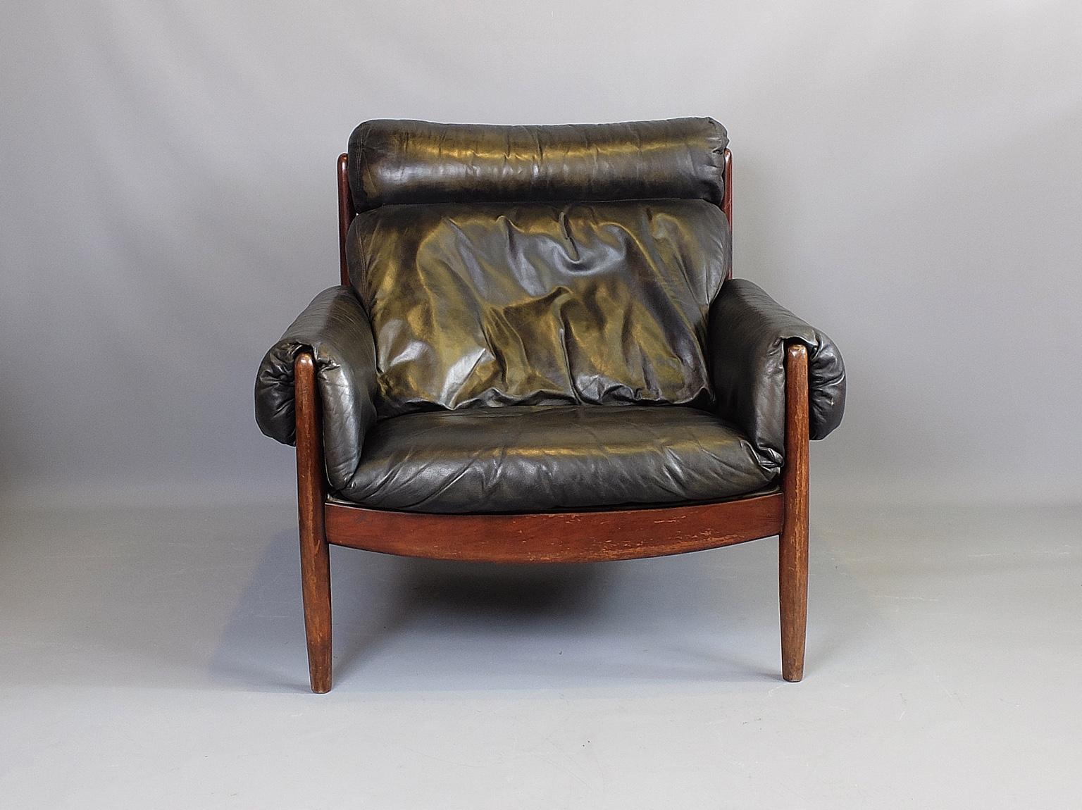 Midcentury Brazilian Leather and Mahogany Armchair 1
