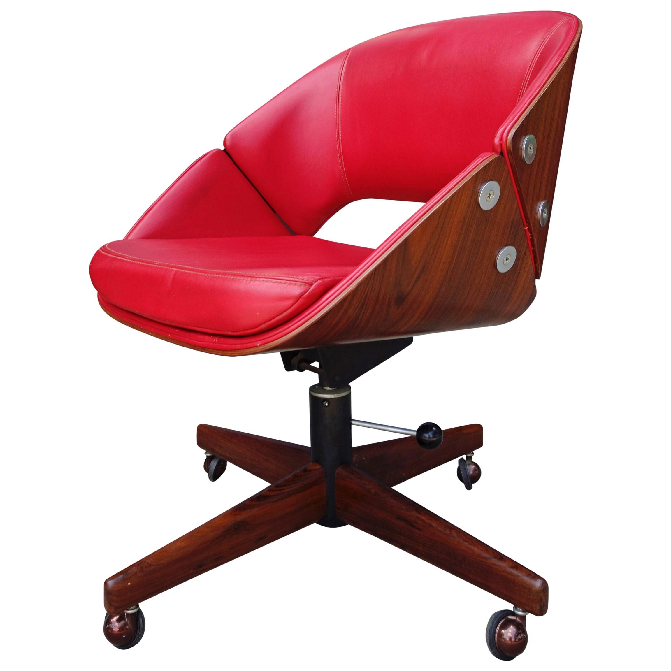 Midcentury Brazilian Office Chair by Jean Gillon