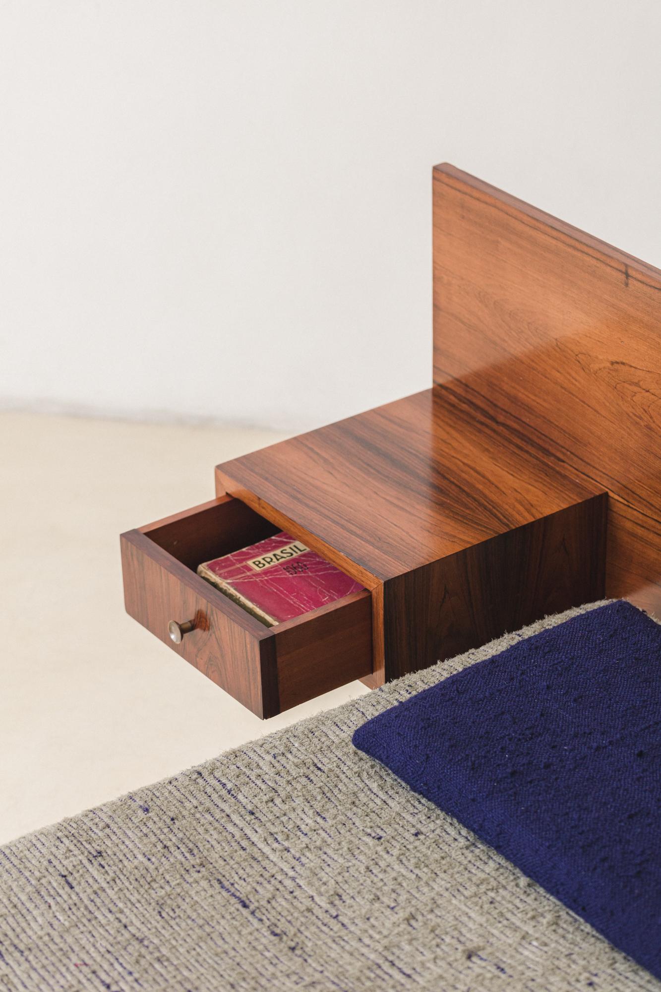 Midcentury Brazilian Rosewood Daybed by Geraldo de Barros, Unilabor, c. 1954 For Sale 4