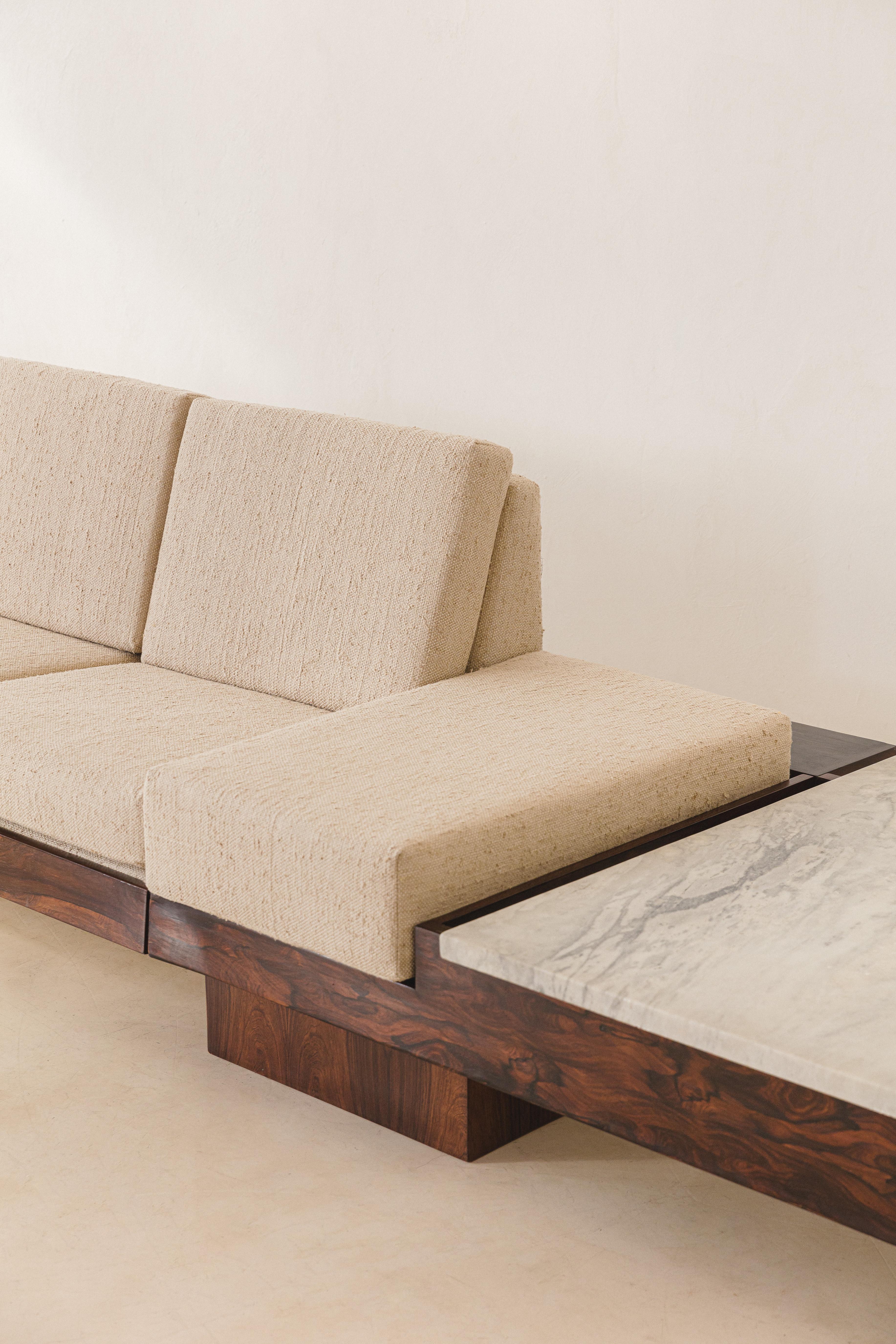 Midcentury Brazilian Sofa Design by Joaquim Tenreiro, Rosewood and Marble, 1960s For Sale 2