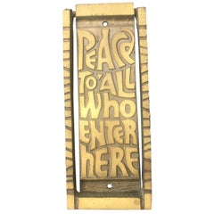 Bronze-Türklopfer aus der Jahrhundertmitte "Frieden für alle:: die hier eintreten":: 1969