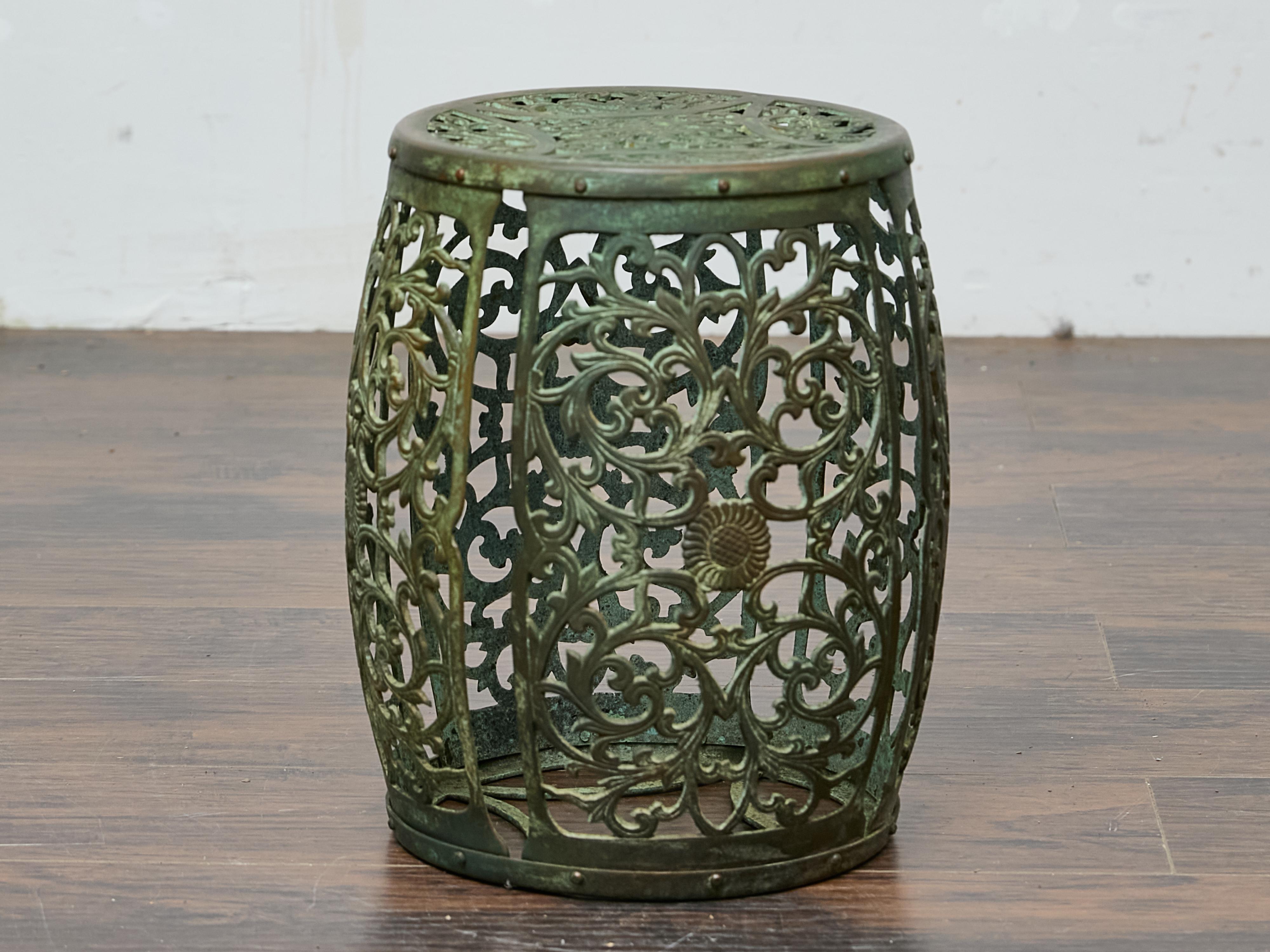 Bronze-Gartensitz aus der Jahrhundertmitte mit durchbrochenem Blattwerk-Design im Zustand „Gut“ im Angebot in Atlanta, GA