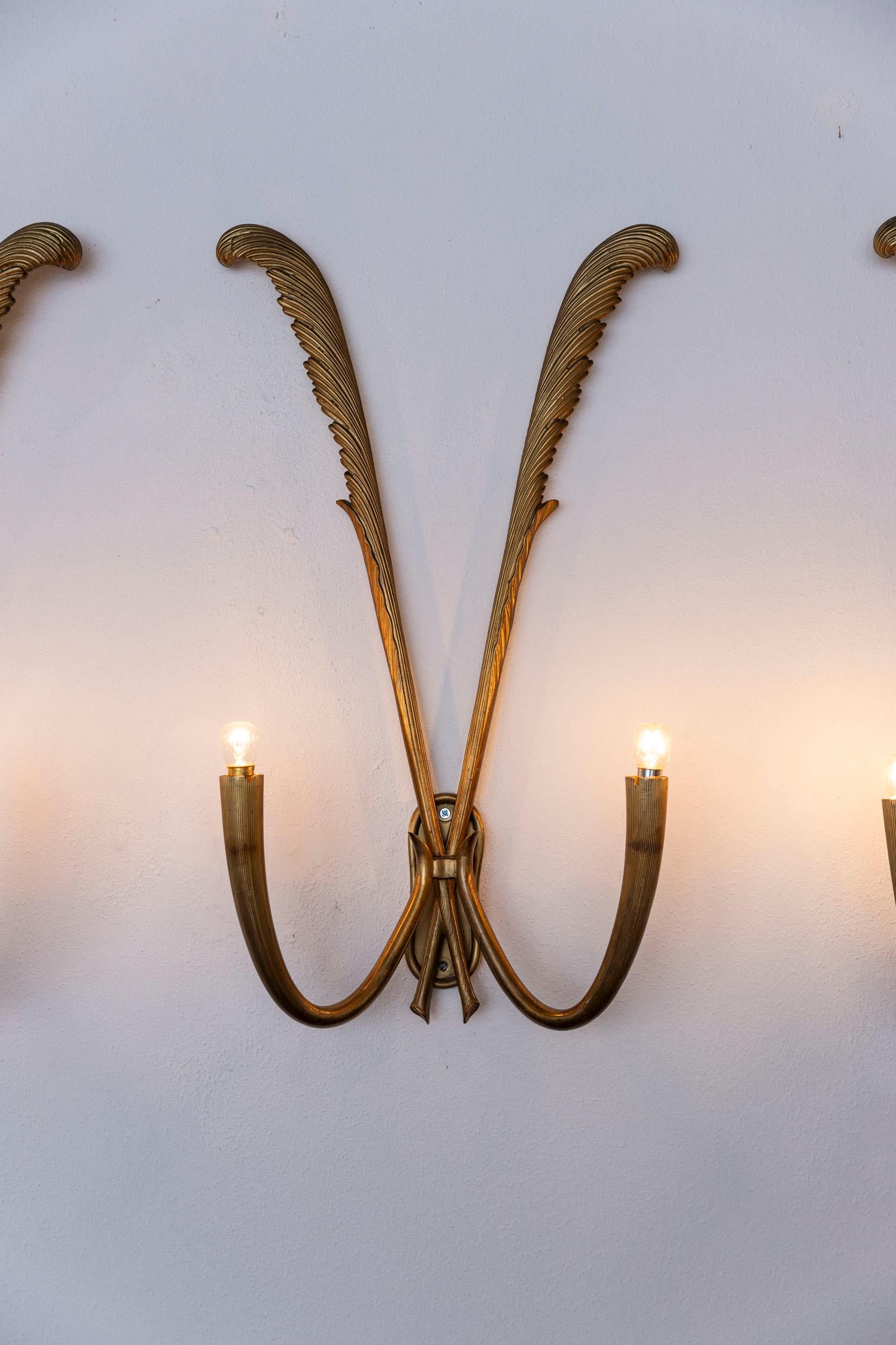 Midcentury bronze wall lights set attributed to Guglielmo Ulrich, Italy 1940 For Sale 4