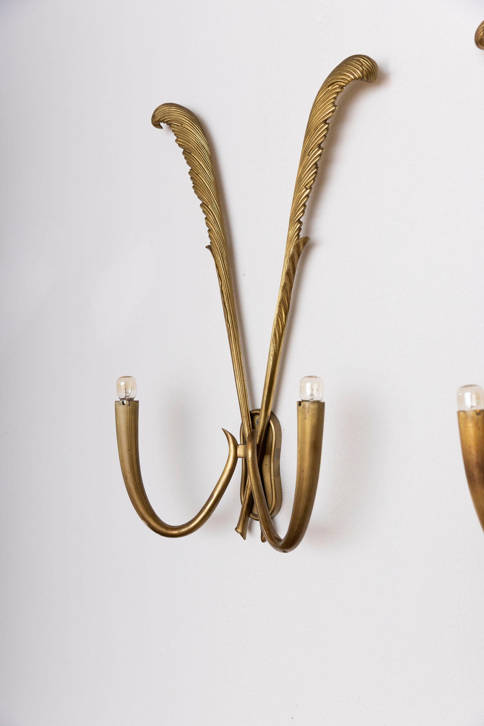 Mid-Century Modern Midcentury bronze wall lights set attributed to Guglielmo Ulrich, Italy 1940 For Sale