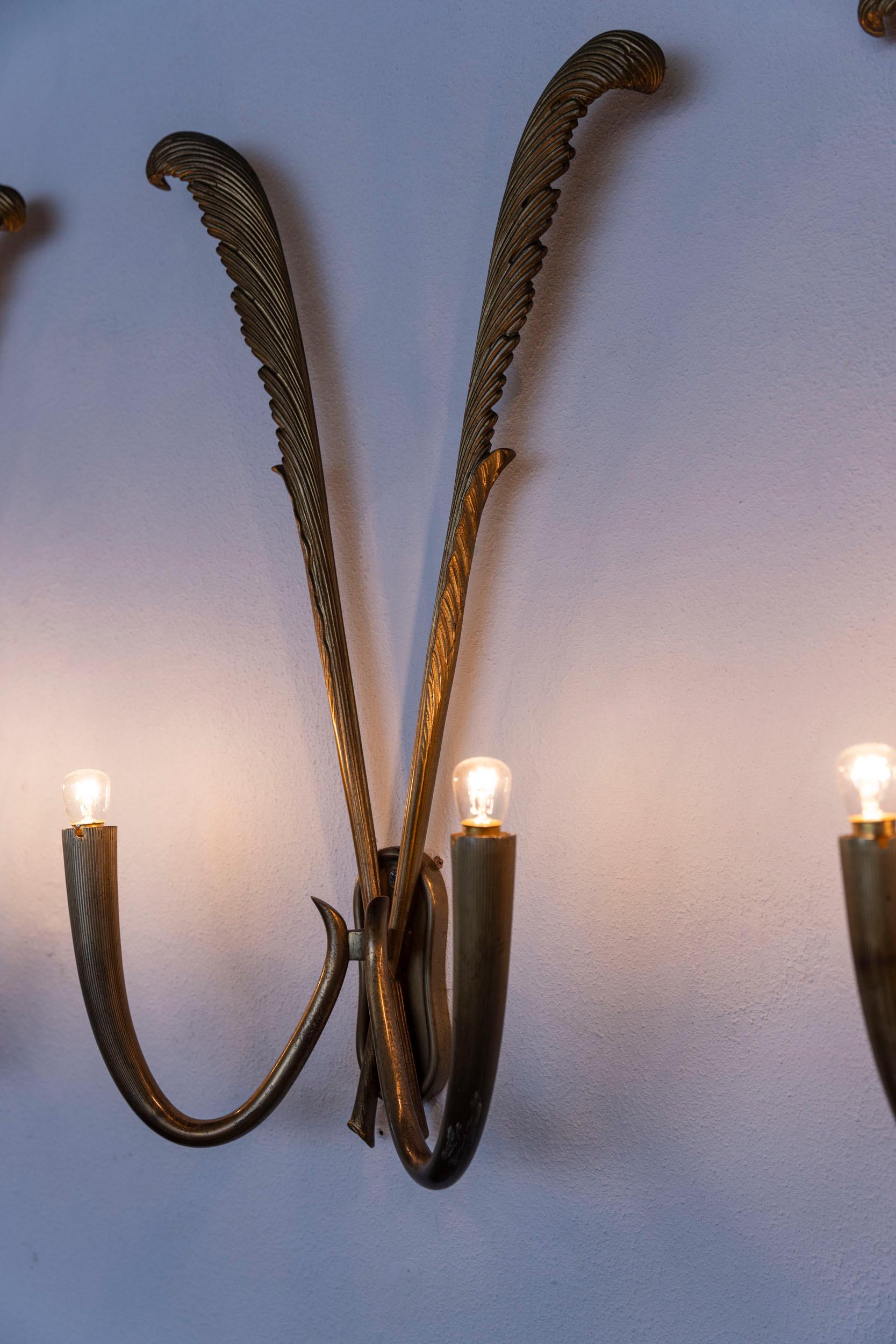 Midcentury bronze wall lights set attributed to Guglielmo Ulrich, Italy 1940 For Sale 1