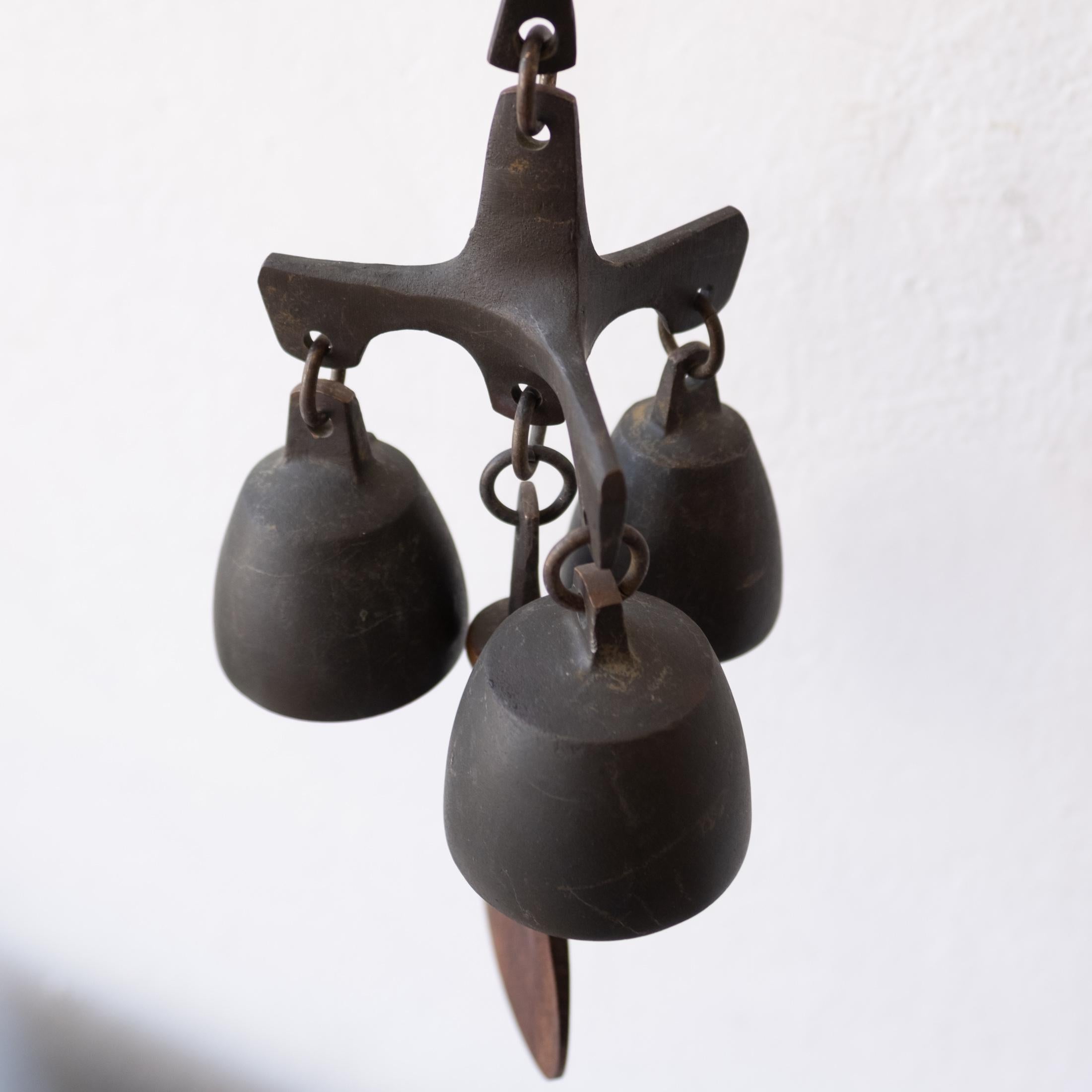 Assemblage de cloche à vent en bronze du milieu du siècle 1960 en vente 3