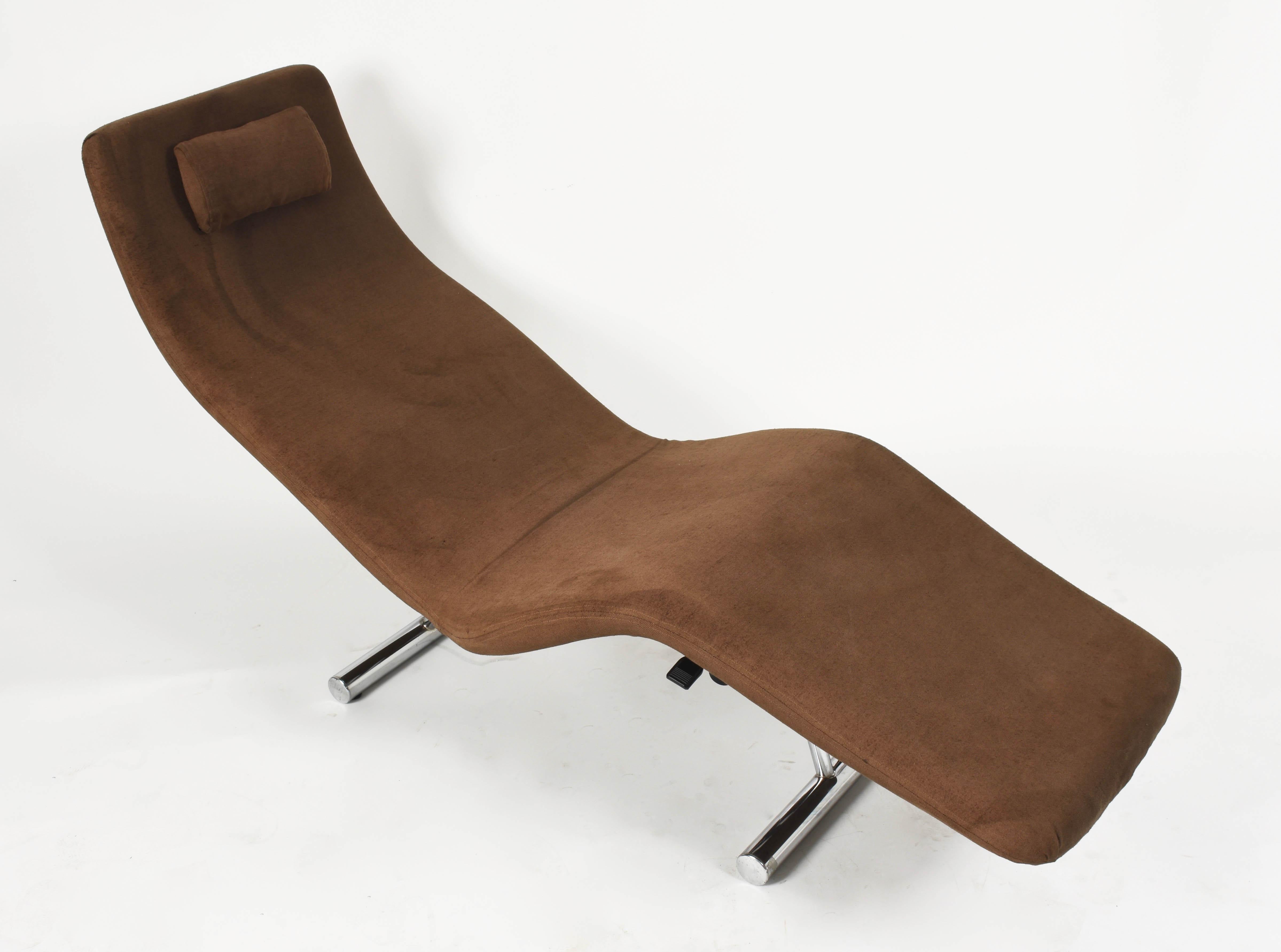Late 20th Century Midcentury Brown Fabric and Chrome Steel Chaise Longue, Paul Tuttle Style, 1980s For Sale