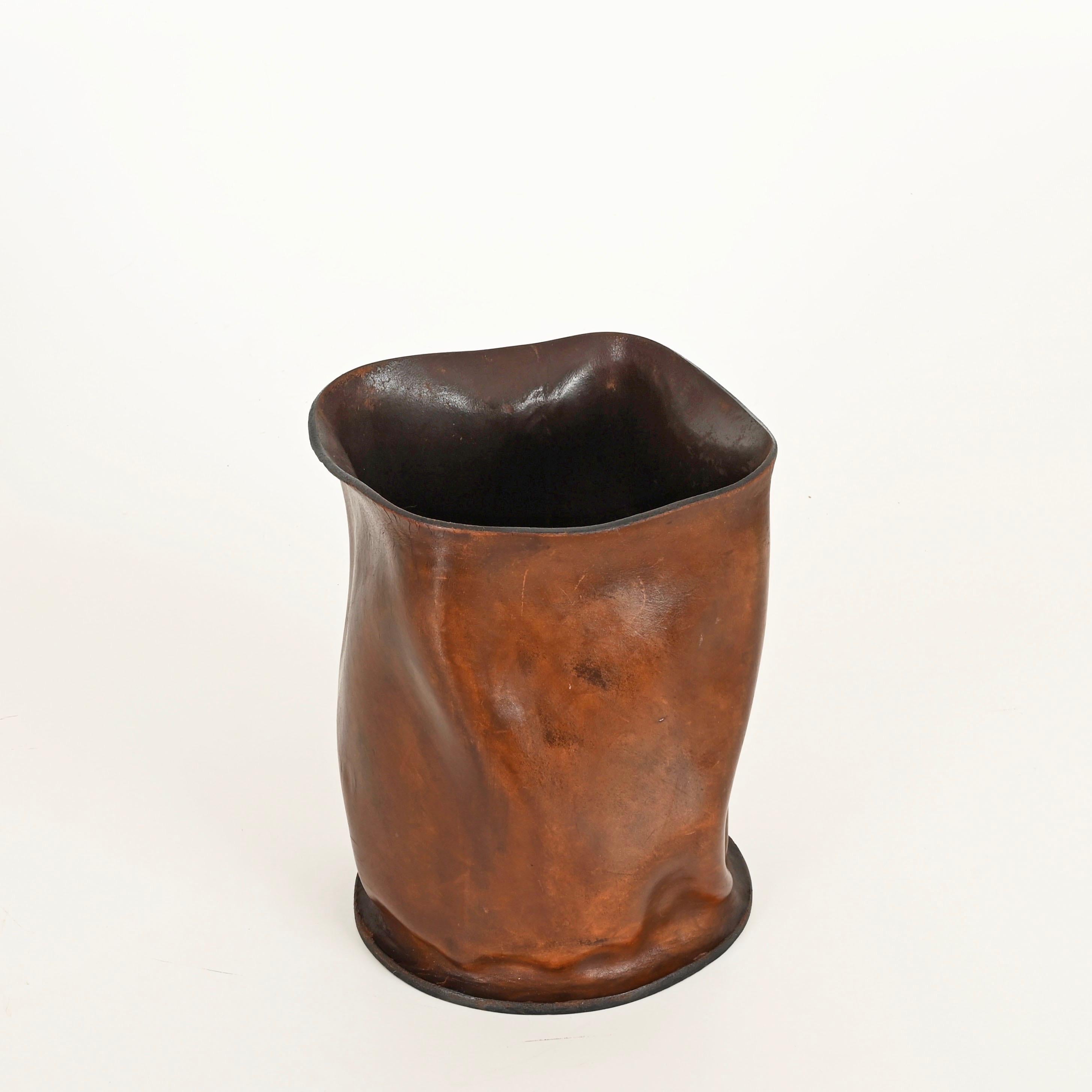 Midcentury Brown Italian Leather Decorative Wastepaper Basket, Nova Tecno, 1950s For Sale 6